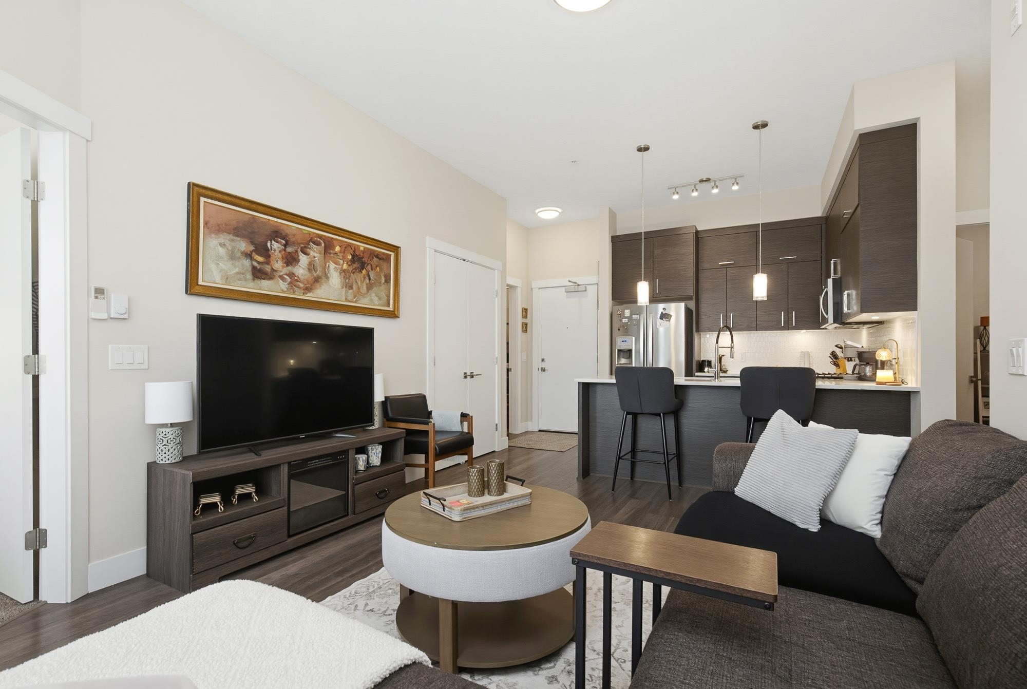 210 2120 GLADWIN ROAD, R3151454, BC,