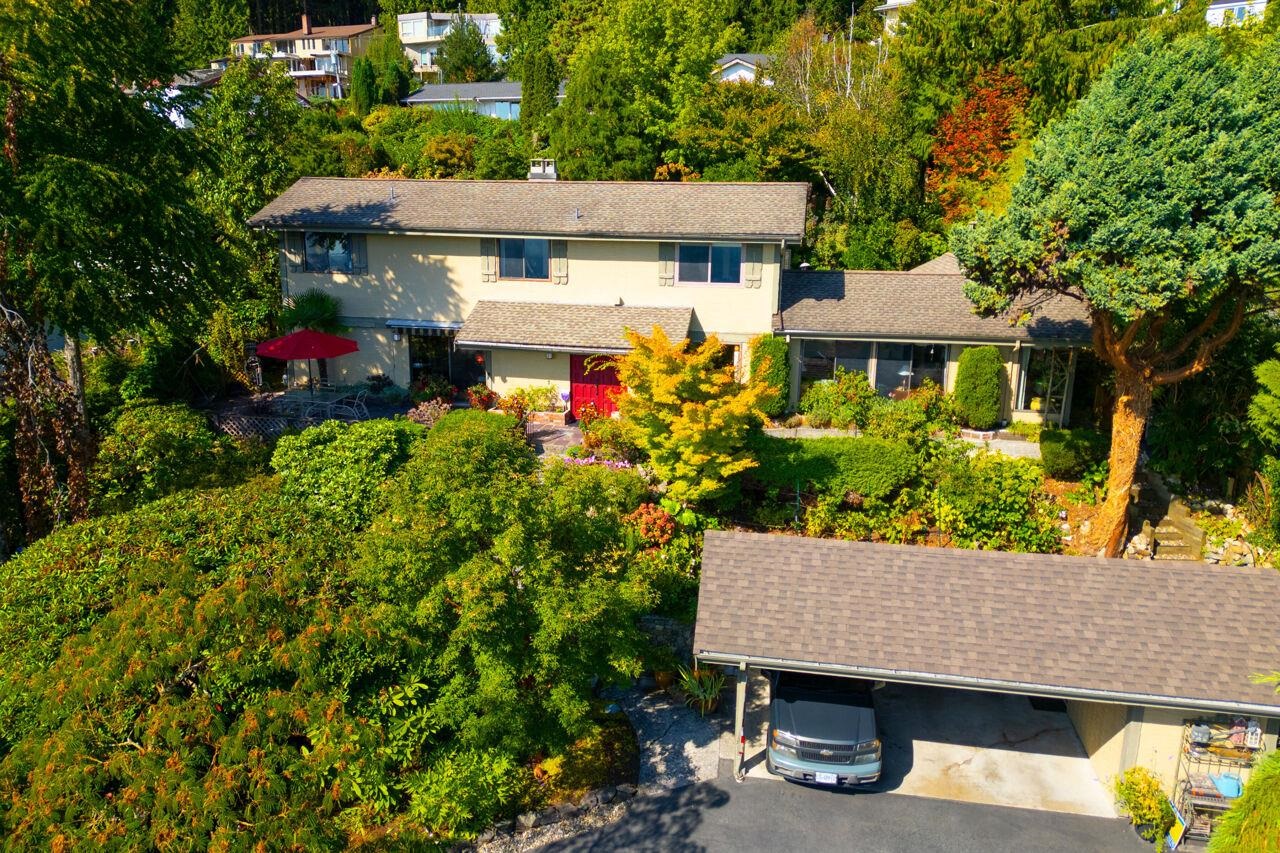 560 CRAIGMOHR DRIVE, West Vancouver BC V7S 1W9, R3151456, BC,