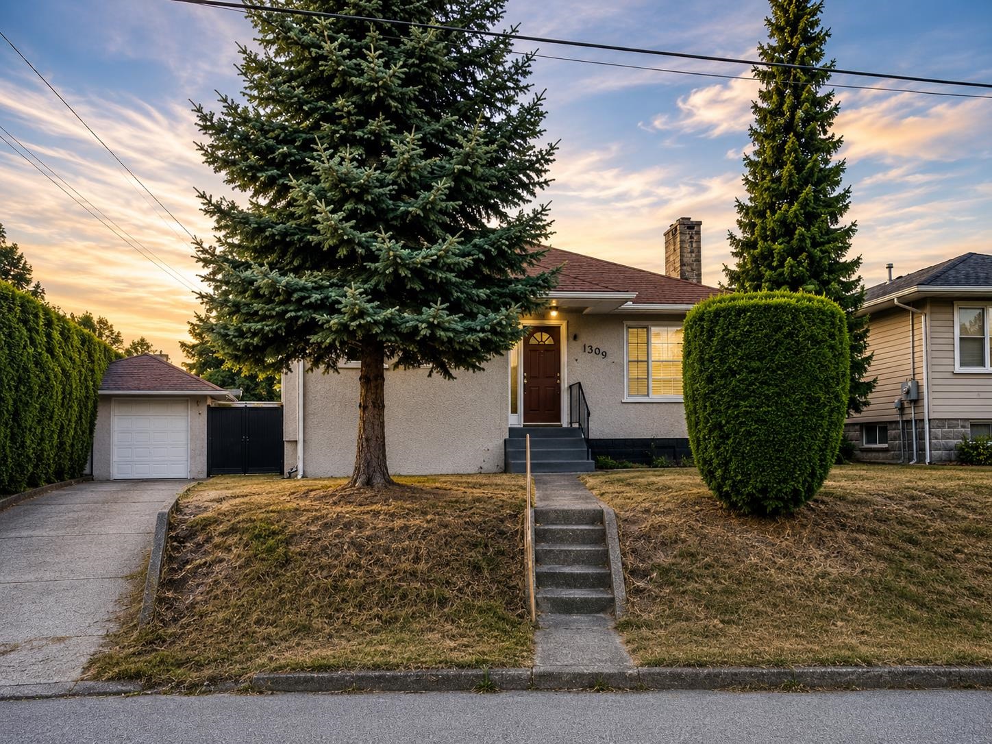 1309 EDINBURGH STREET, New Westminster BC V3M 2W1, R3151492, BC,