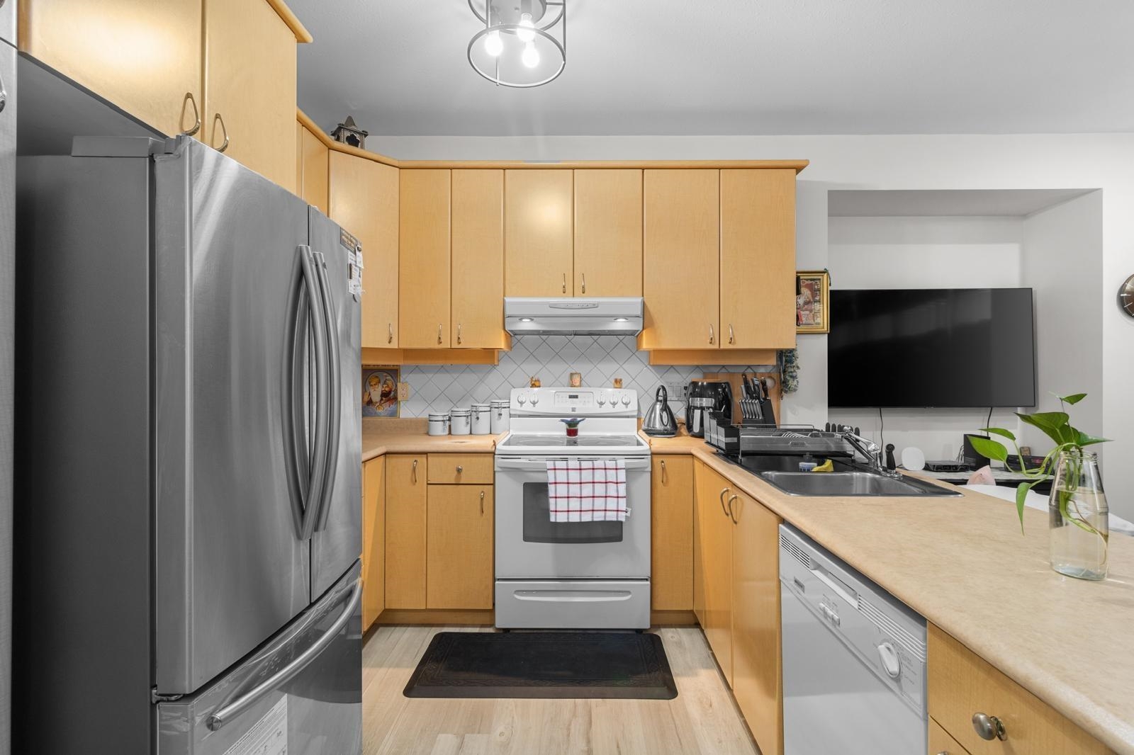 126XX HAMPTON COURT, Surrey BC V3W 1N2, R3151509, BC,