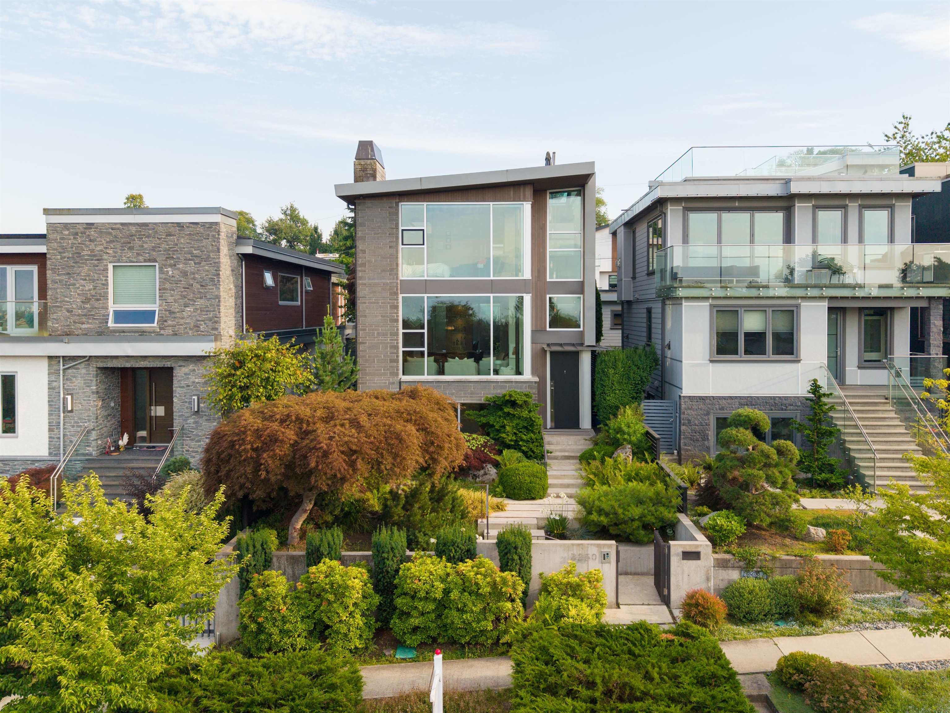 3250 W 20TH AVENUE, Vancouver BC V6L 1H9, R3151560, BC,