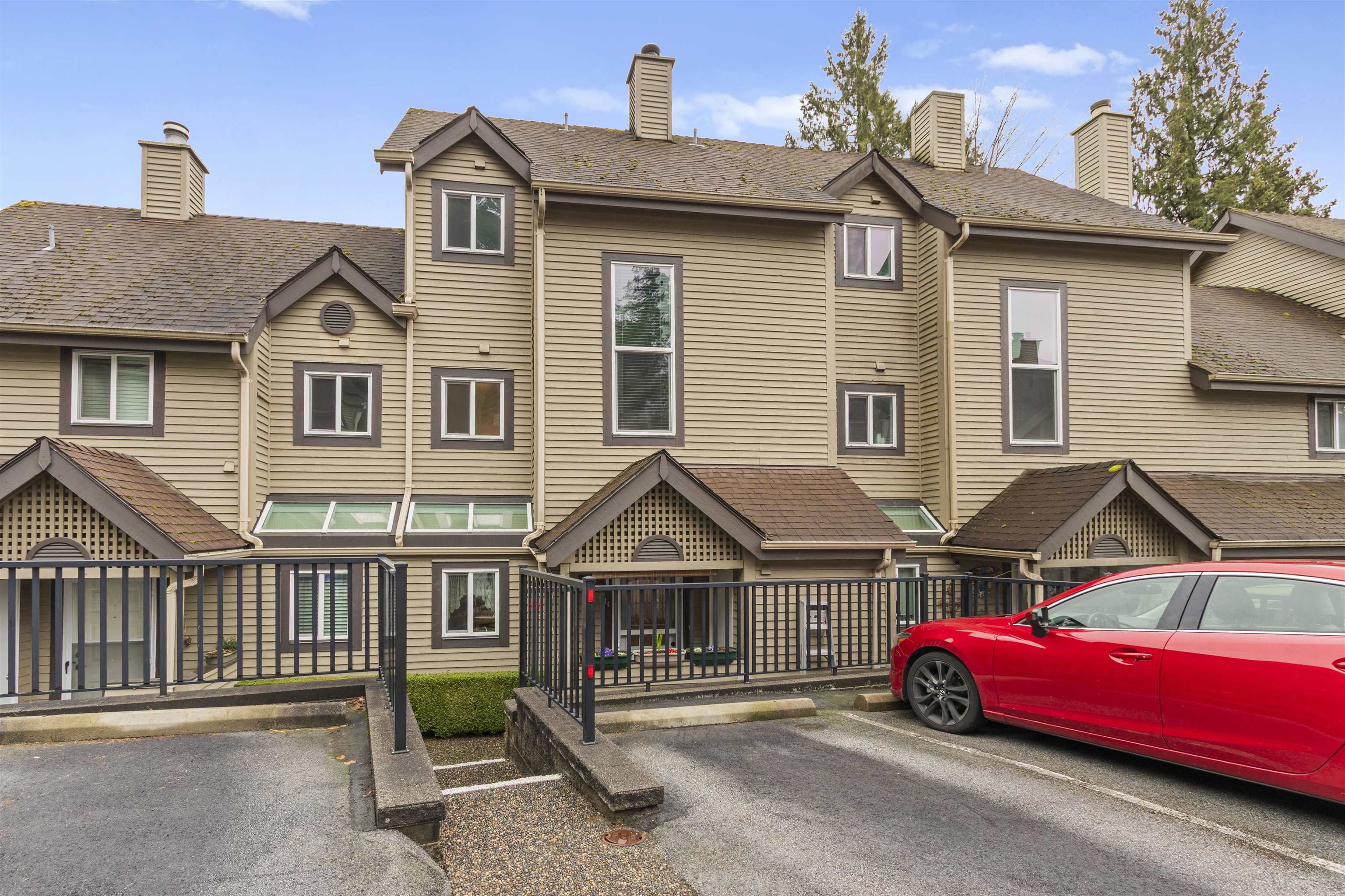 14 2736 ATLIN PLACE, R3151596, BC,