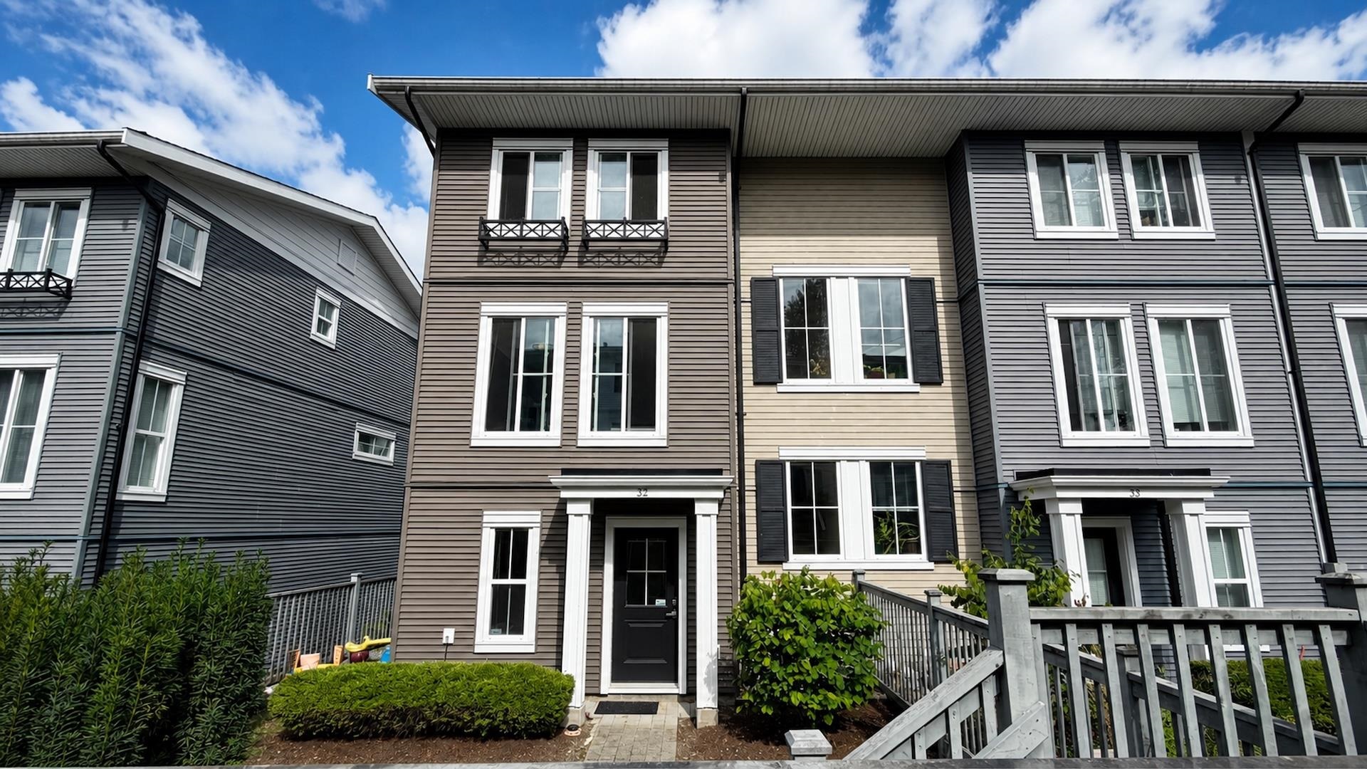 32 10735 84 AVENUE, R3151619, BC,