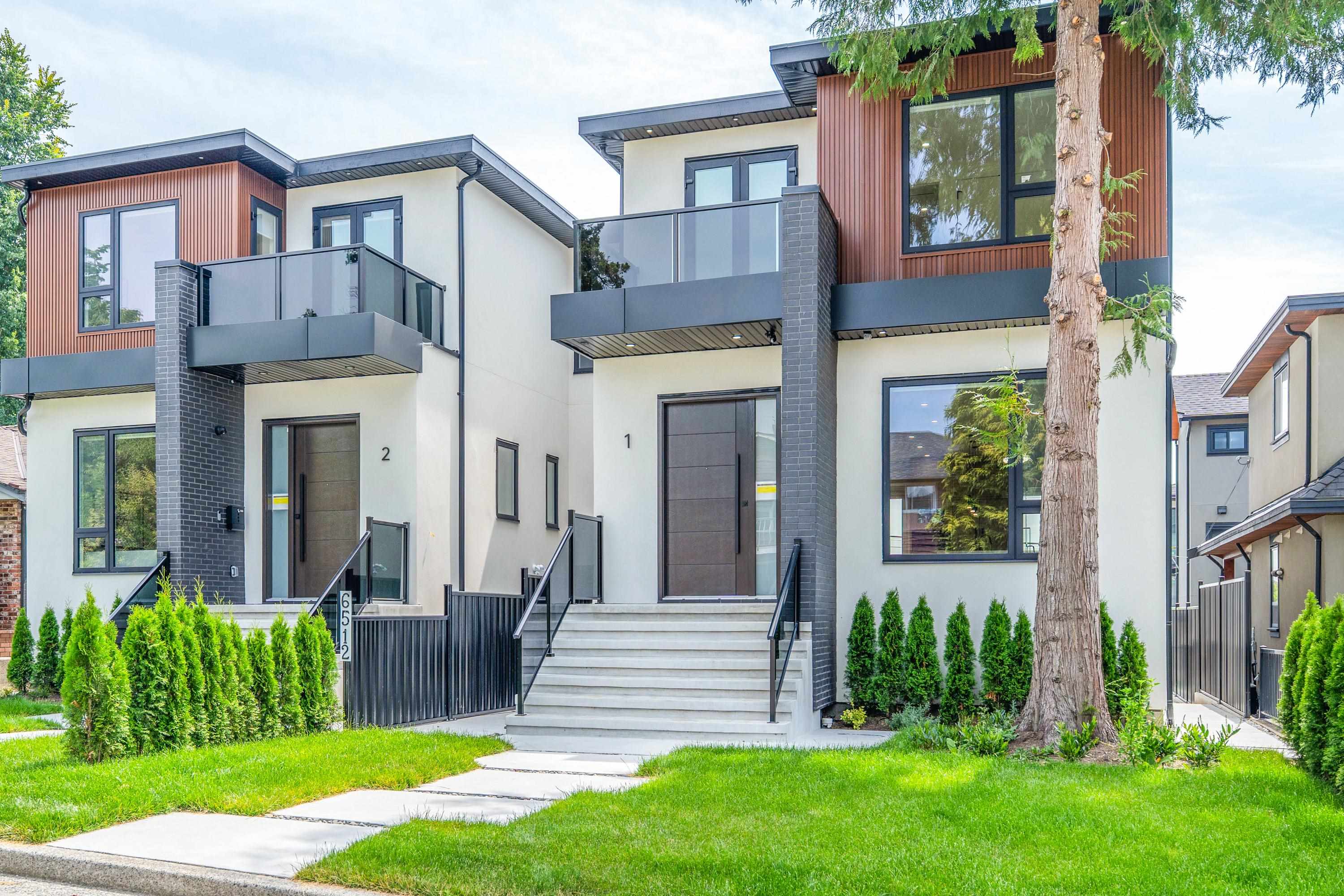 2 6512 GRANT STREET, R3151650, BC,