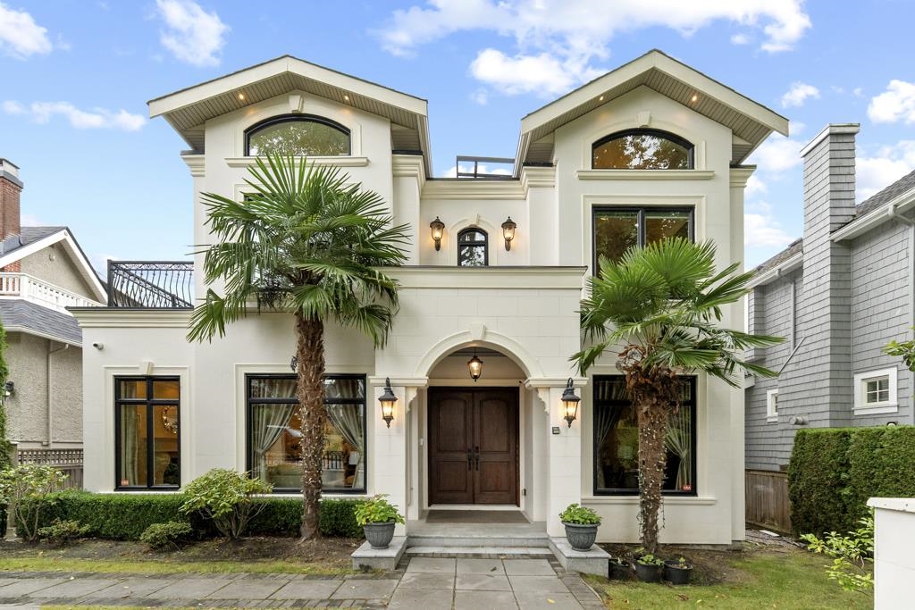 4077 W 13TH AVENUE, Vancouver BC V6R 2T3, R3151655, BC,
