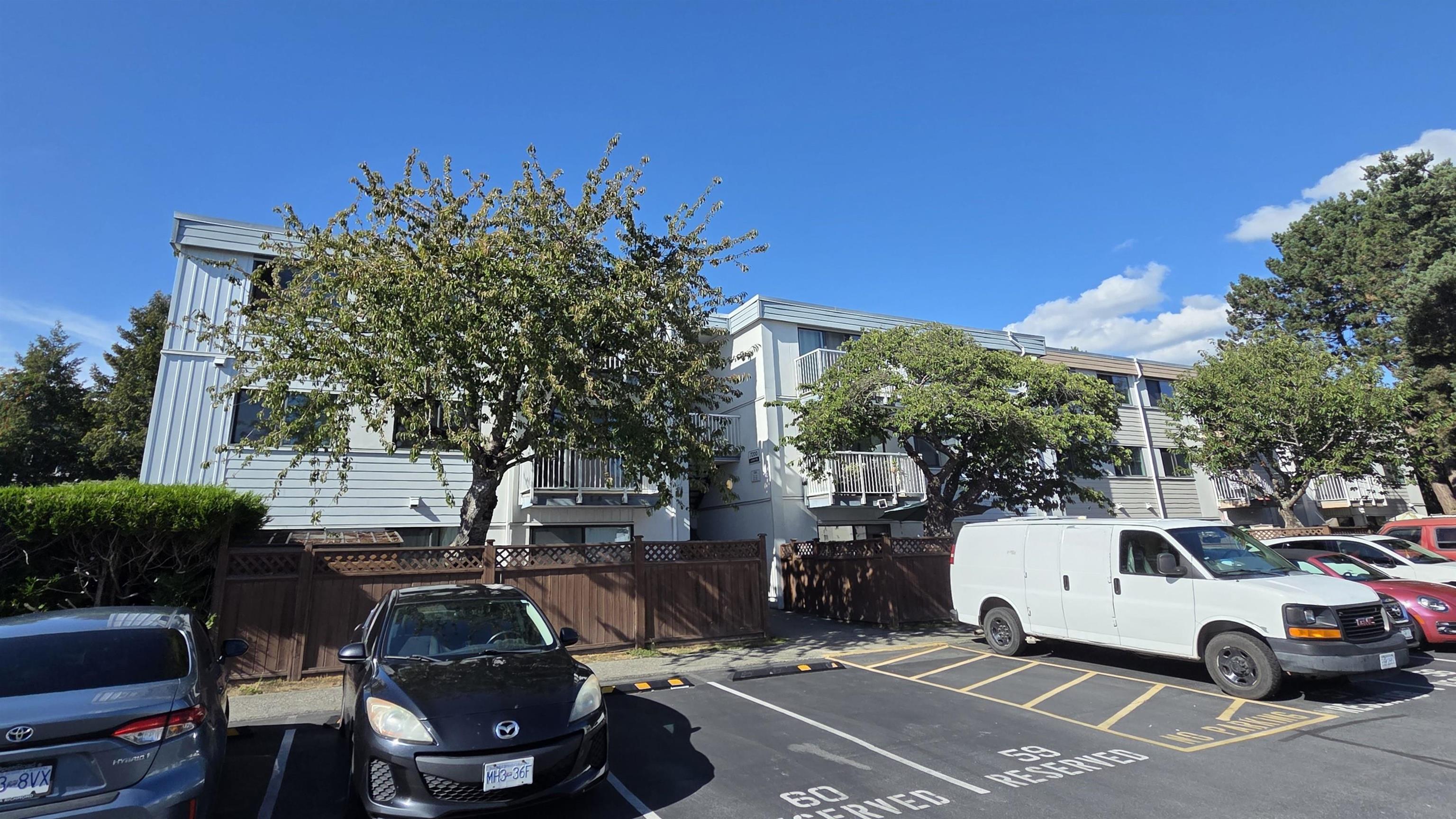 304 7200 LINDSAY ROAD, R3151686, BC,