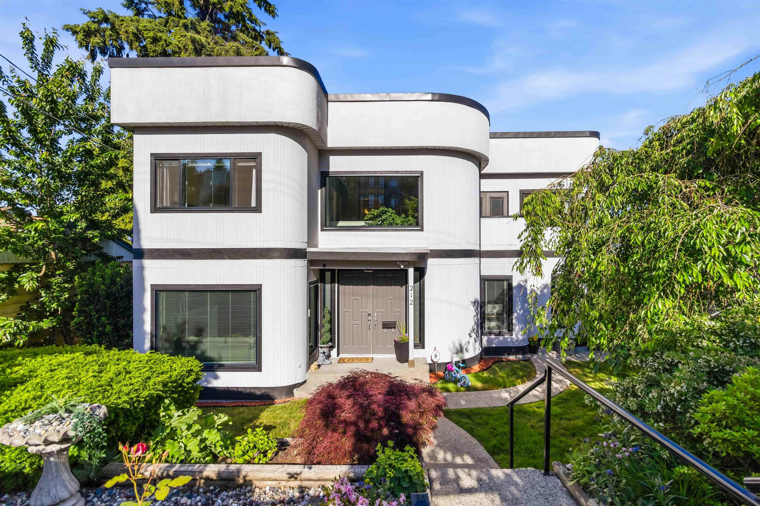 212 N SEA AVENUE, Burnaby BC V5B 1K5, R3151755, BC,