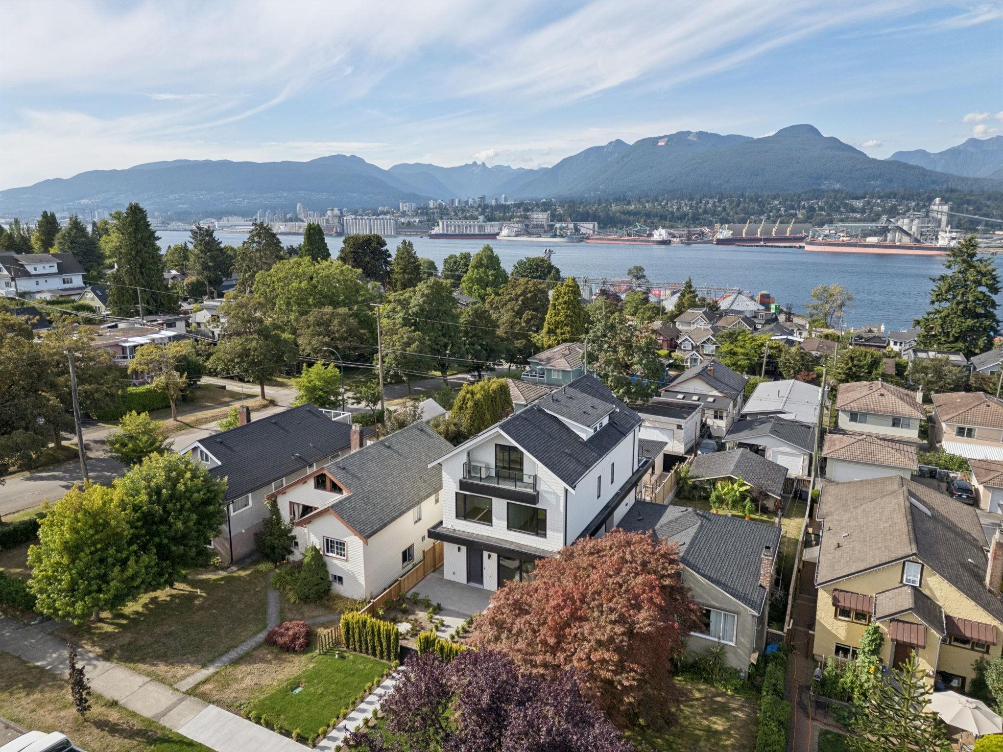 2 2815 TRINITY STREET, R3151776, BC,