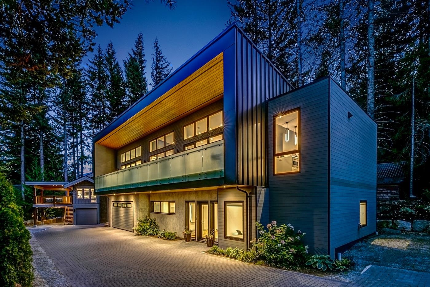 8224 ALPINE WAY, Whistler BC V8E 0G2, R3151777, BC,