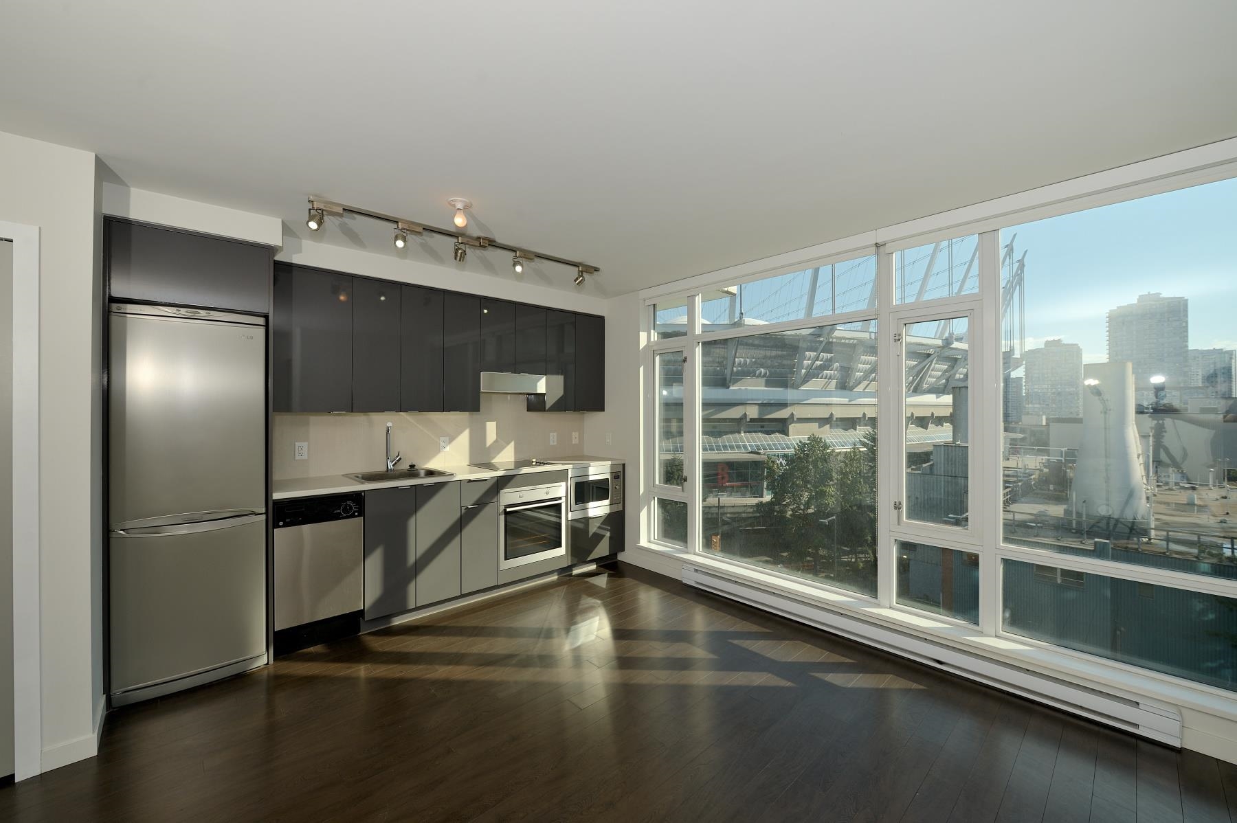 705 161 GEORGIA STREET, R3151802, BC,