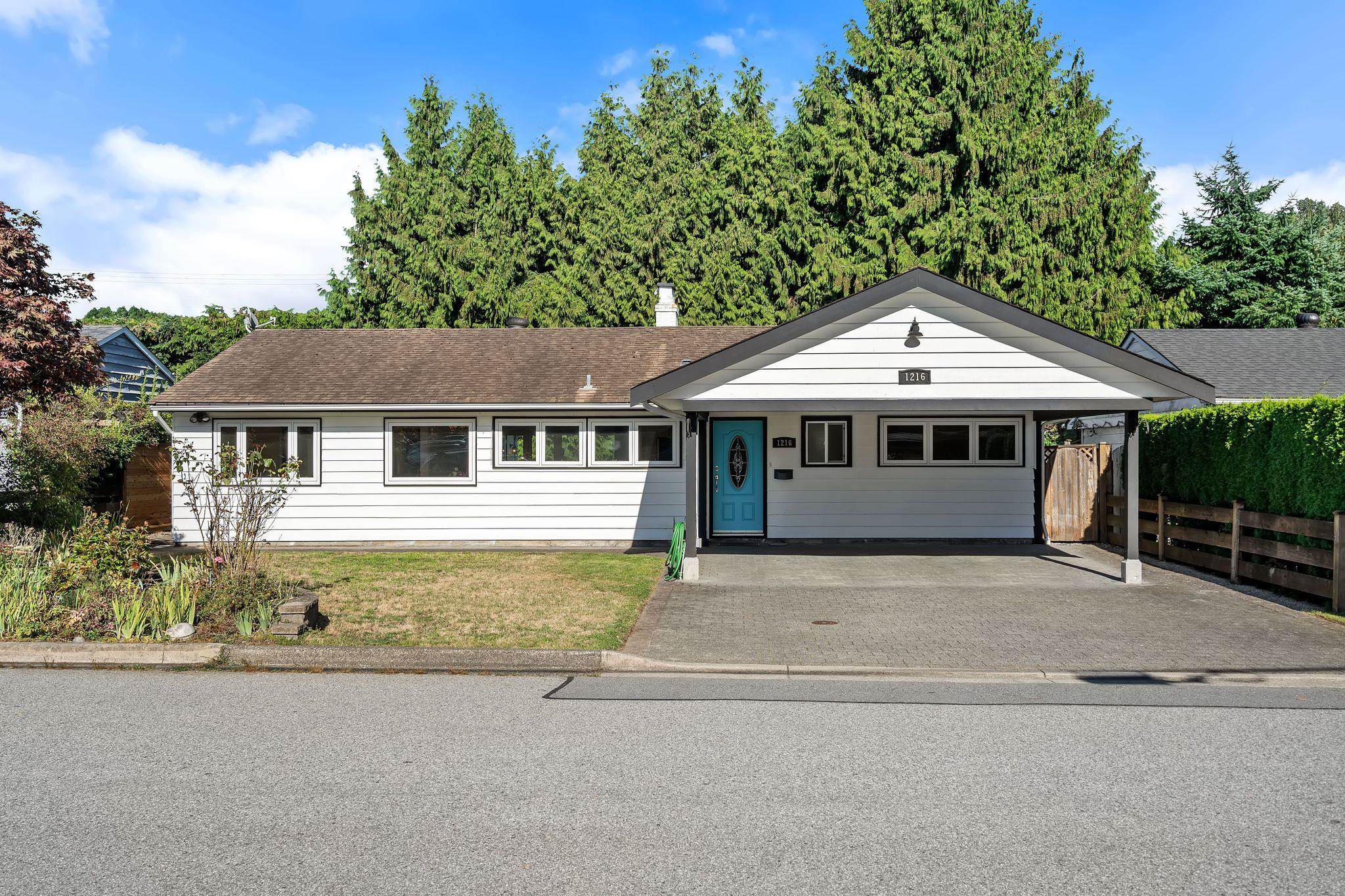 1216 PINEWOOD CRESCENT, North Vancouver BC V7P 1E9, R3151861, BC,