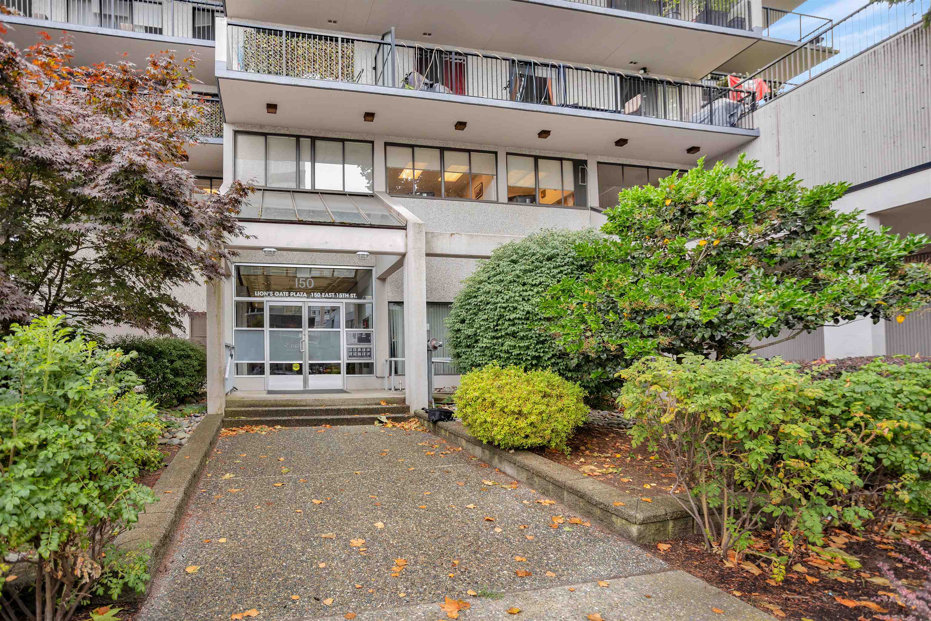 303 150 15TH STREET, R3151862, BC,