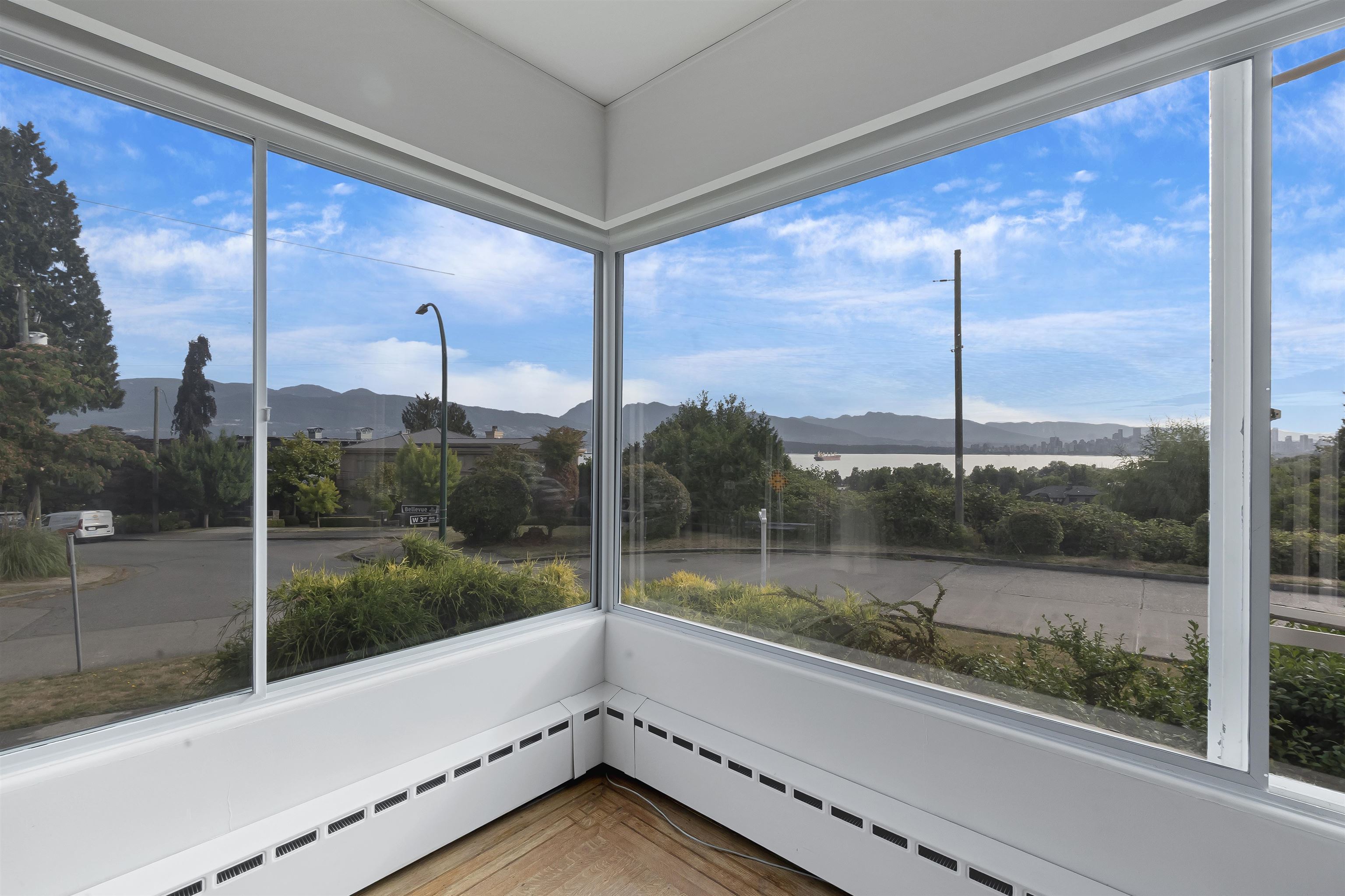 4514 BELLEVUE DRIVE, Vancouver BC V6R 1E3, R3151878, BC,