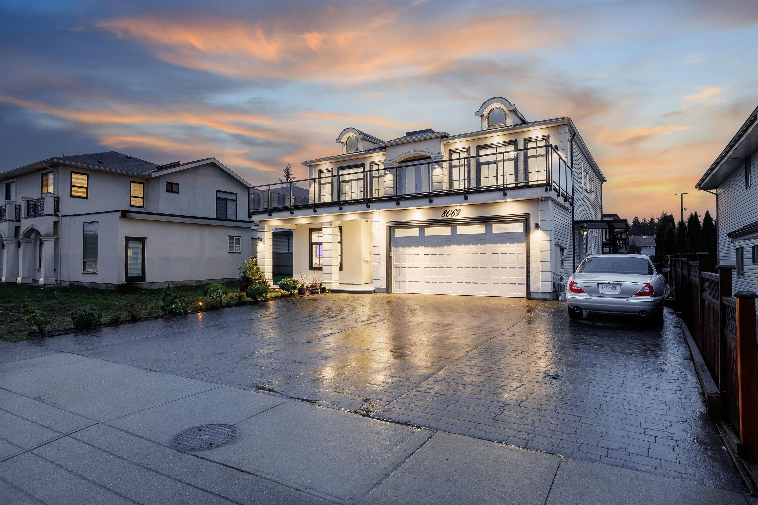 8069 124 STREET, Surrey BC V3W 0X7, R3151895, BC,