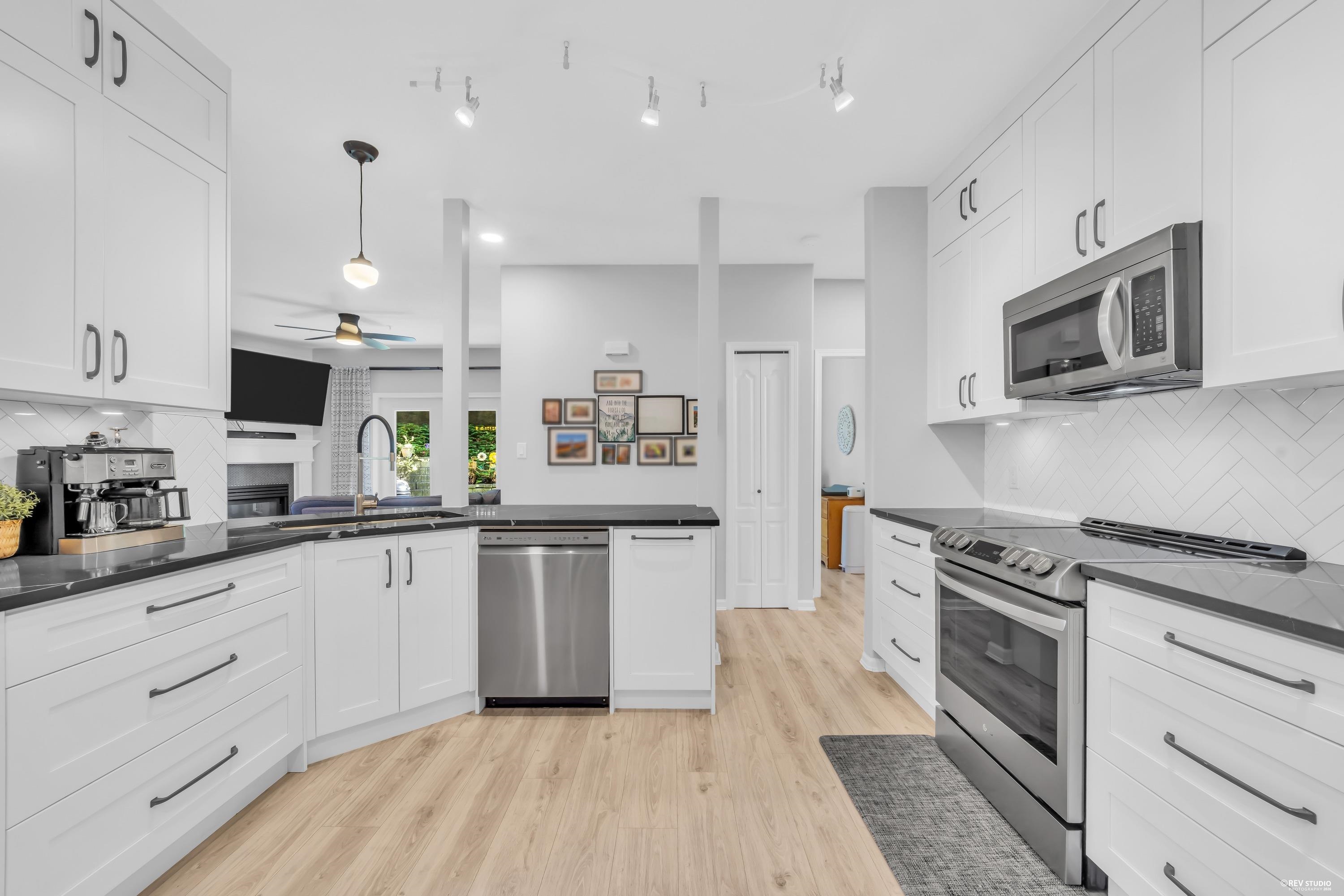 1 21579 88B AVENUE, R3151955, BC,