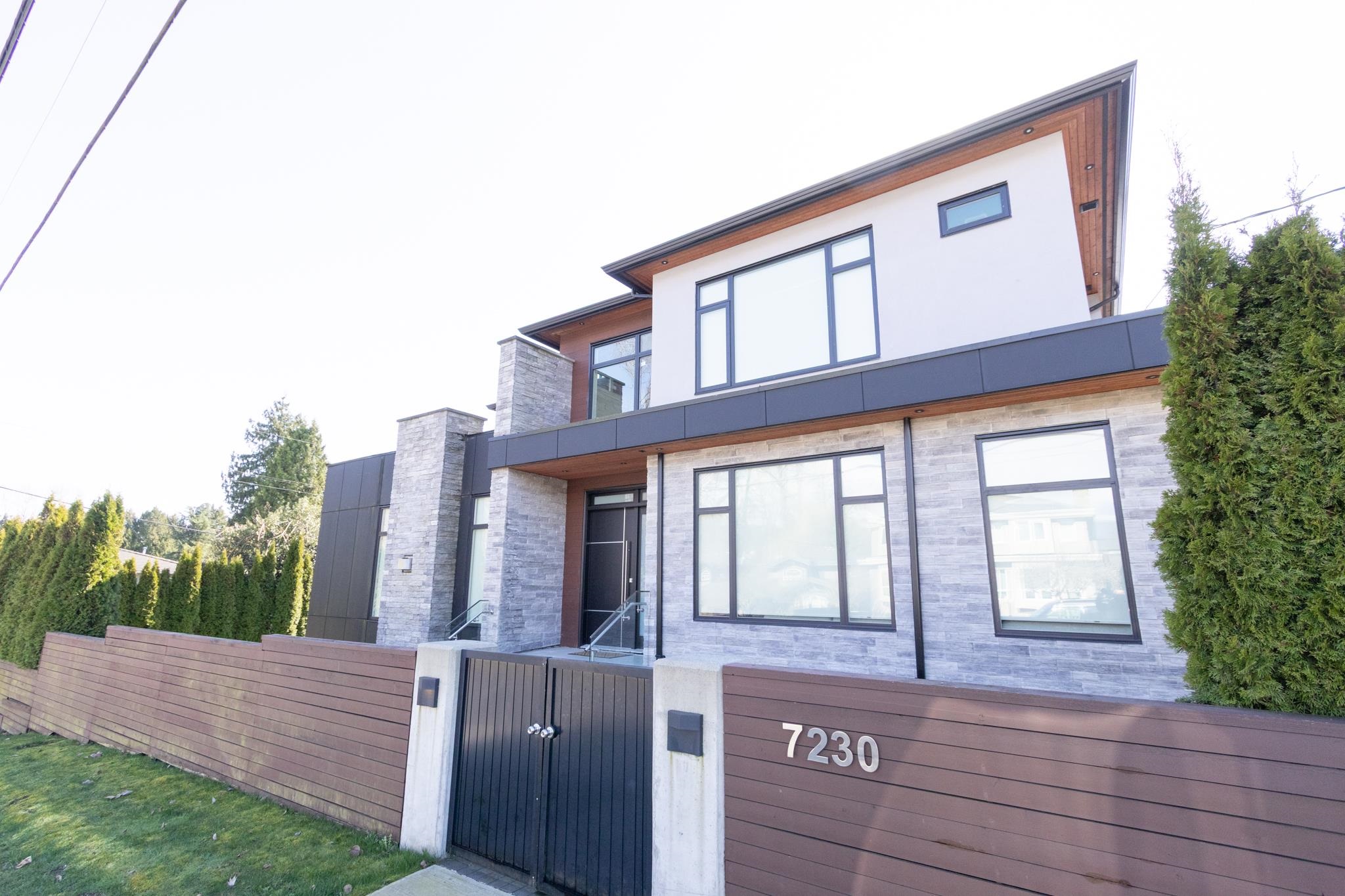 Suite 7230 KITCHENER STREET, R3151996, BC,