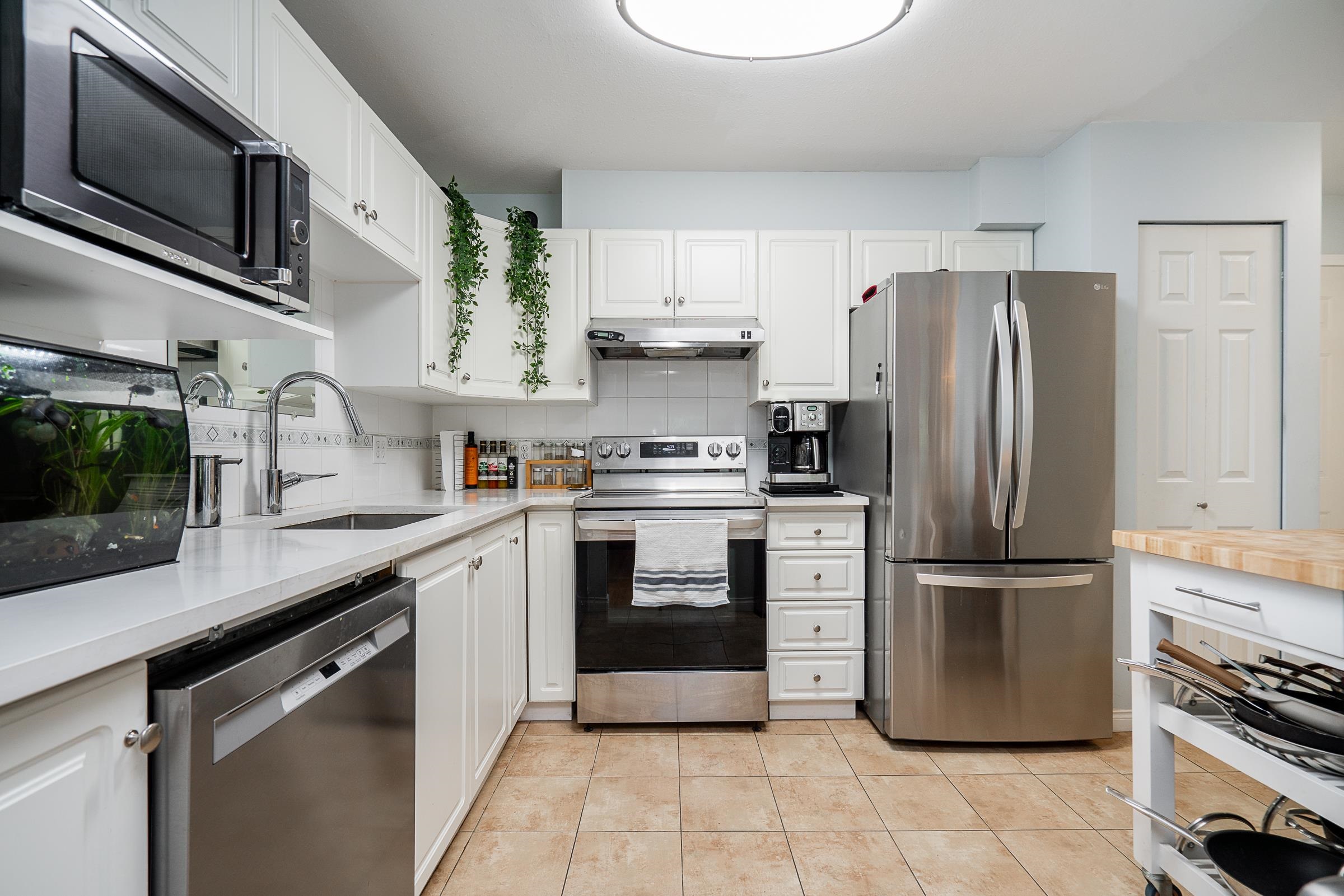 212 12733 72 AVENUE, R3152067, BC,