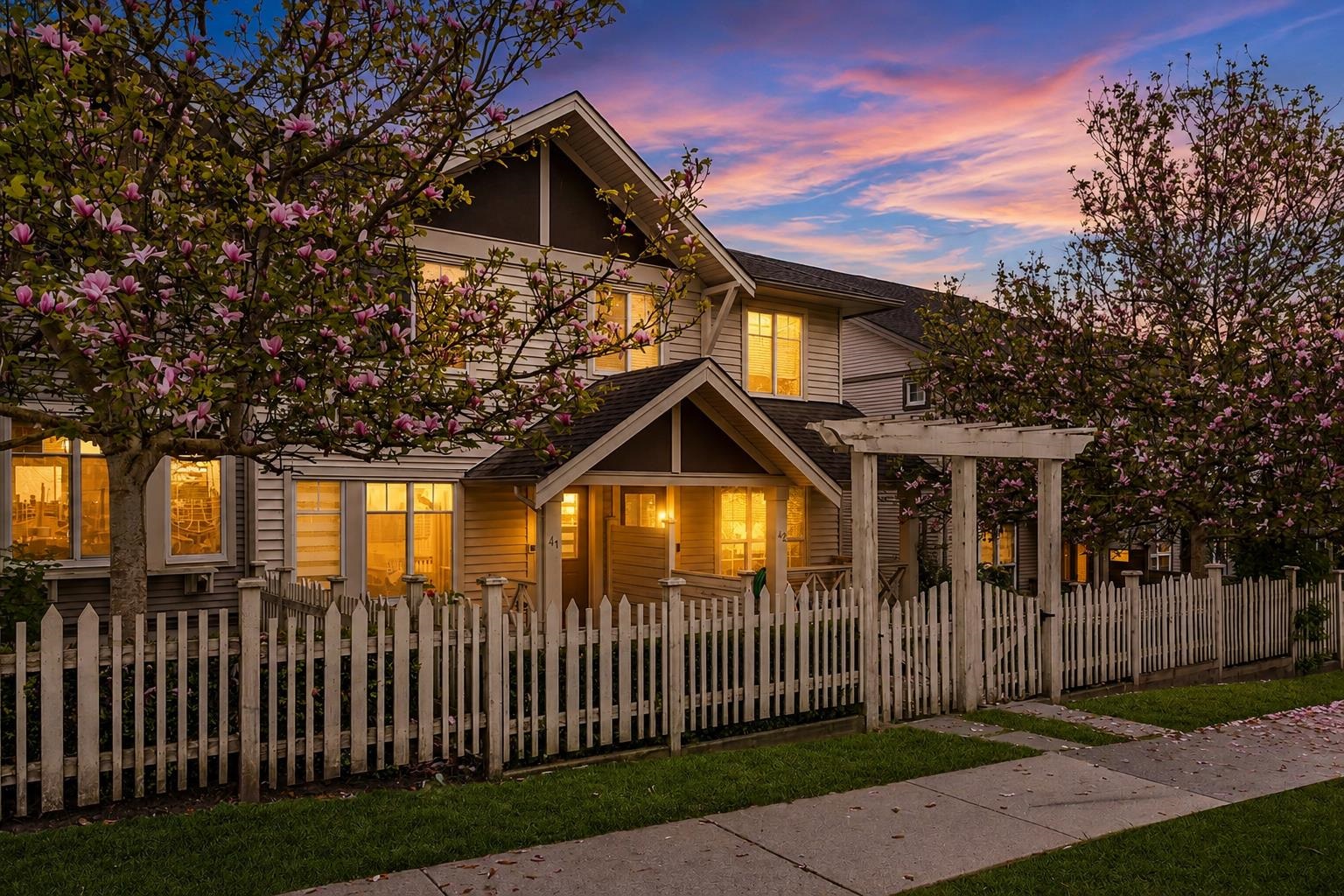 41 4401 BLAUSON BOULEVARD, R3152071, BC,