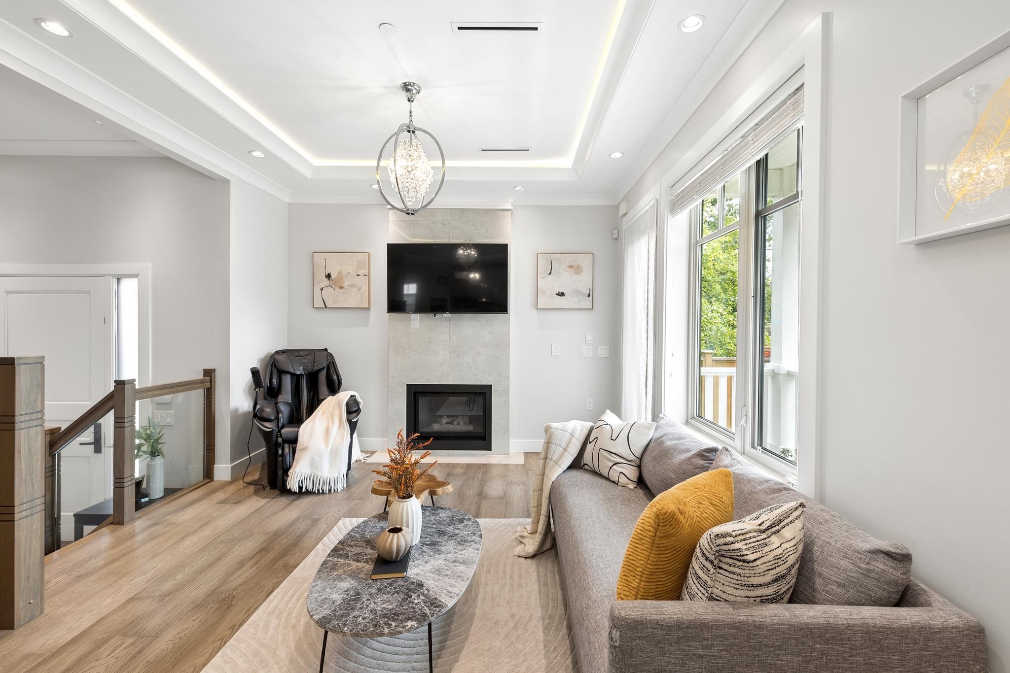 3666 W 6TH AVENUE, Vancouver BC V6R 1T7, R3152074, BC,