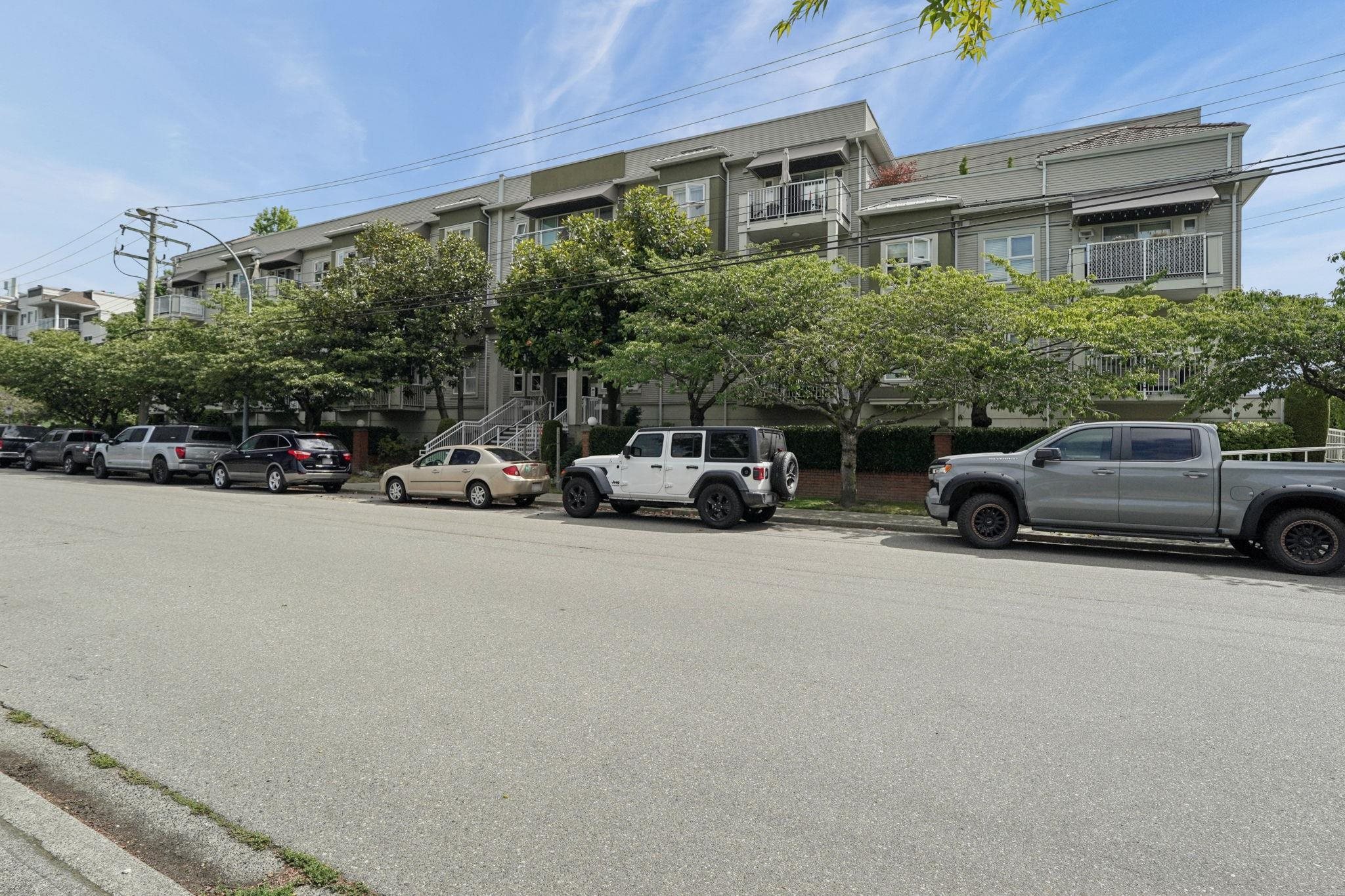 308 4728 53 STREET, R3152084, BC,