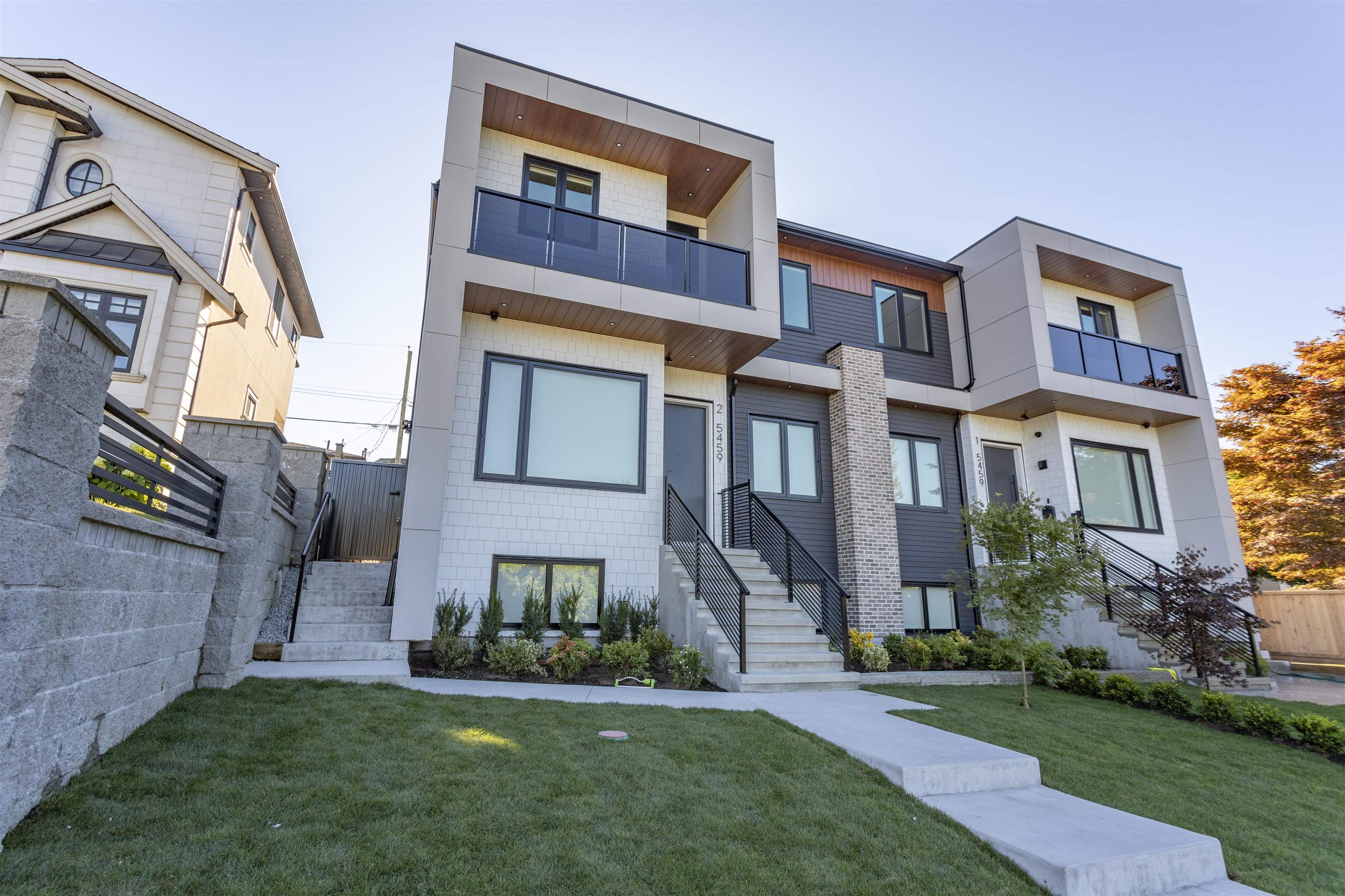 2 5459 FORGLEN DRIVE, R3152098, BC,