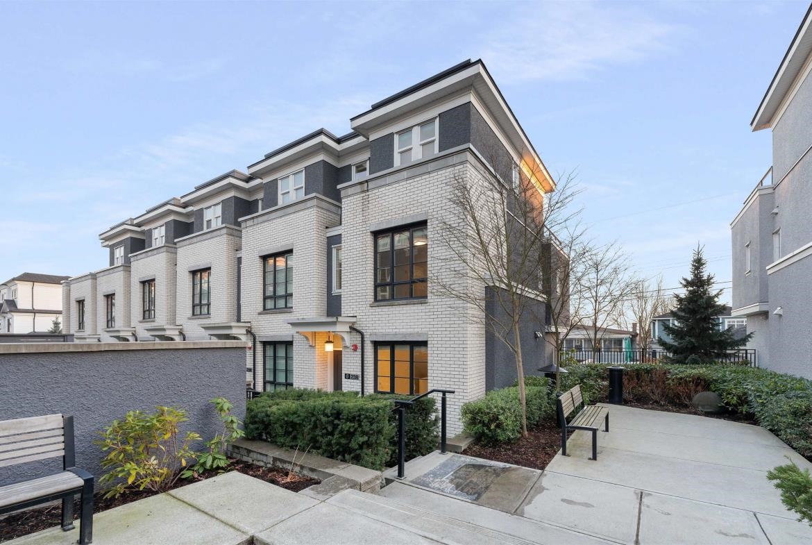 6 238 62ND AVENUE, R3152127, BC,