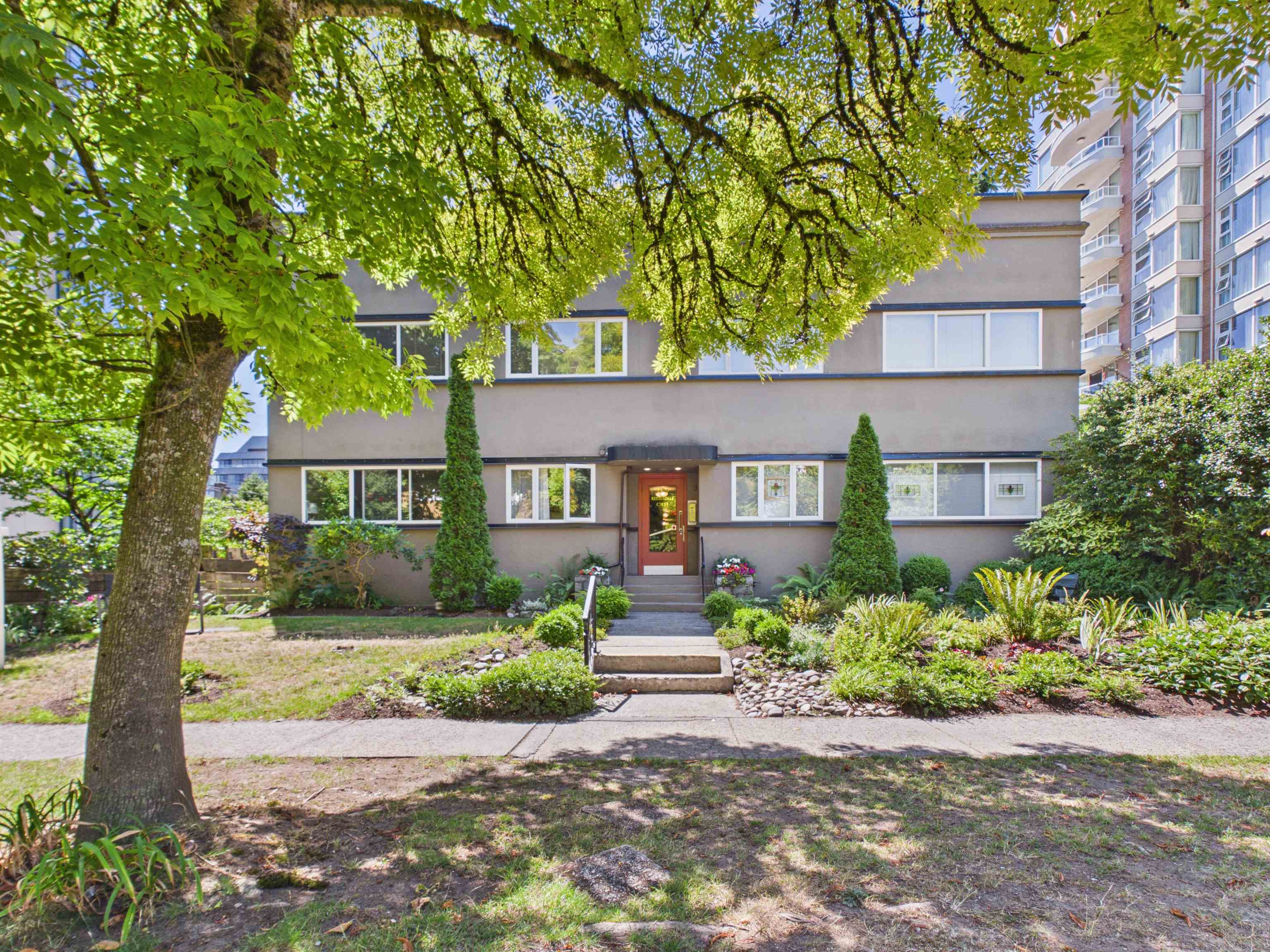 10 2296 39TH AVENUE, R3152189, BC,