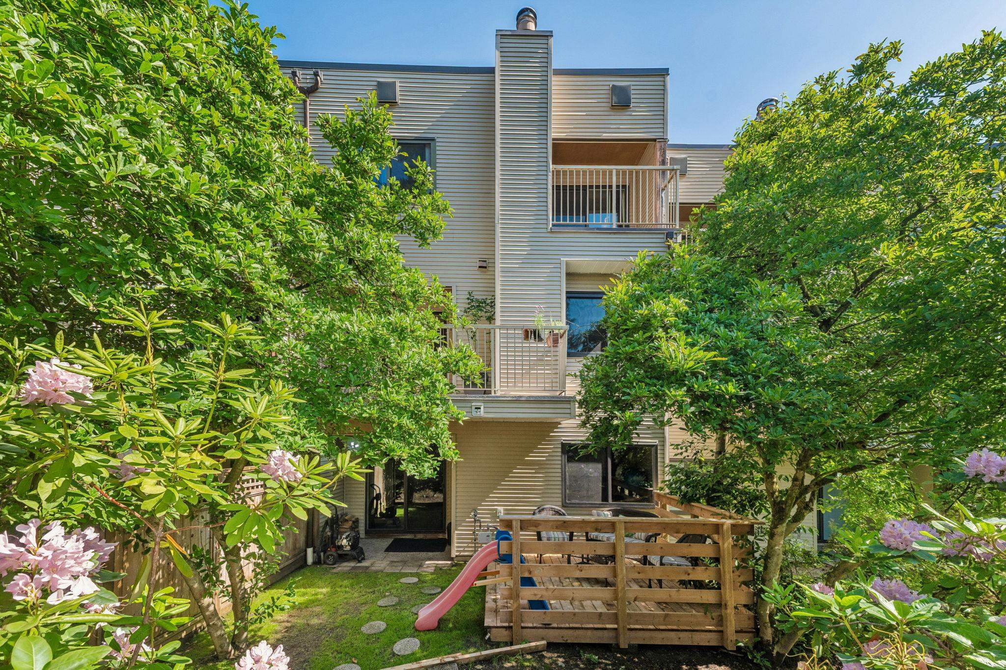 110 1210 FALCON DRIVE, R3152222, BC,