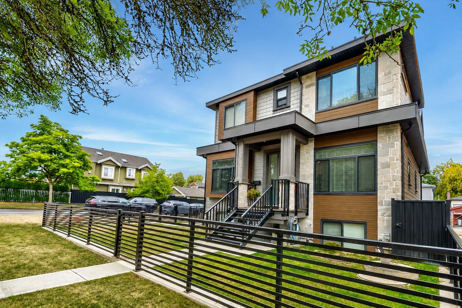 2705 WAVERLEY AVENUE, Vancouver BC V5S 1E9, R3152248, BC,