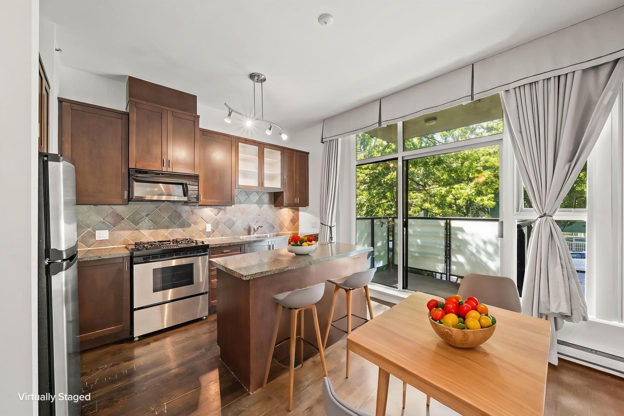 205 8988 HUDSON STREET, R3152302, BC,