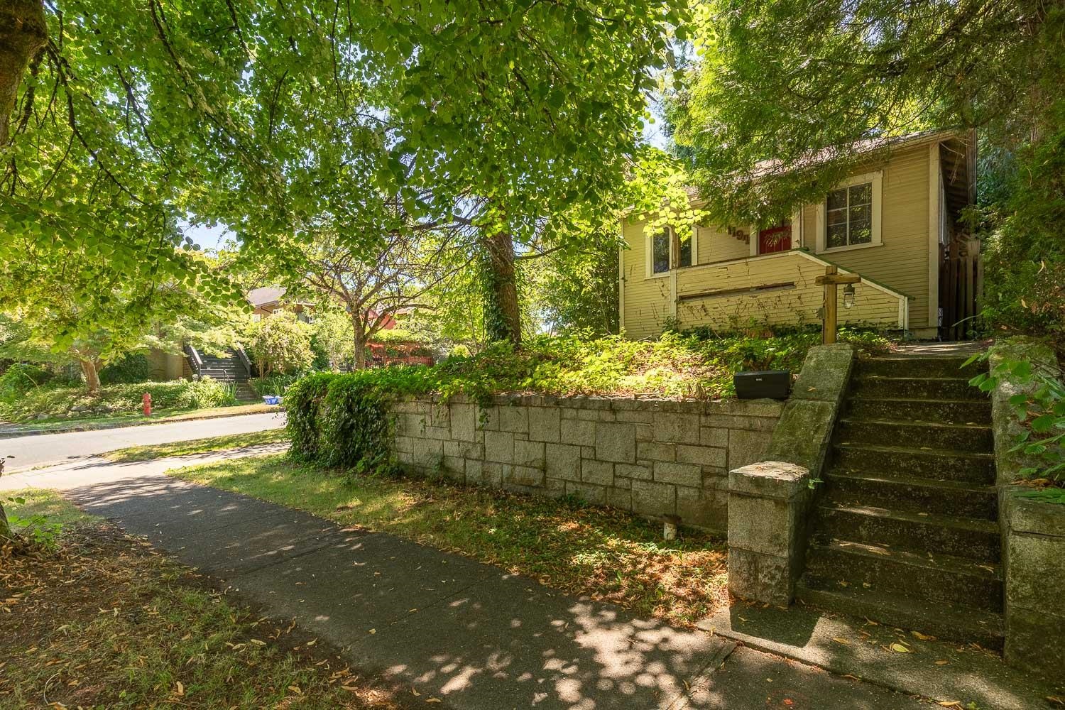 1194 E 18TH AVENUE, Vancouver BC V5V 1H2, R3152328, BC,