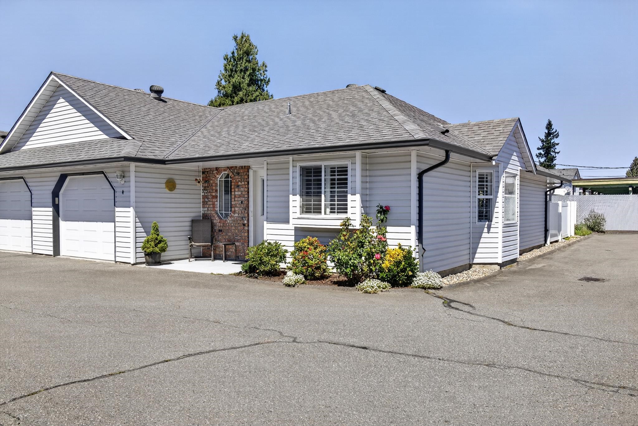 4 9300 HAZEL STREET, R3152329, BC,