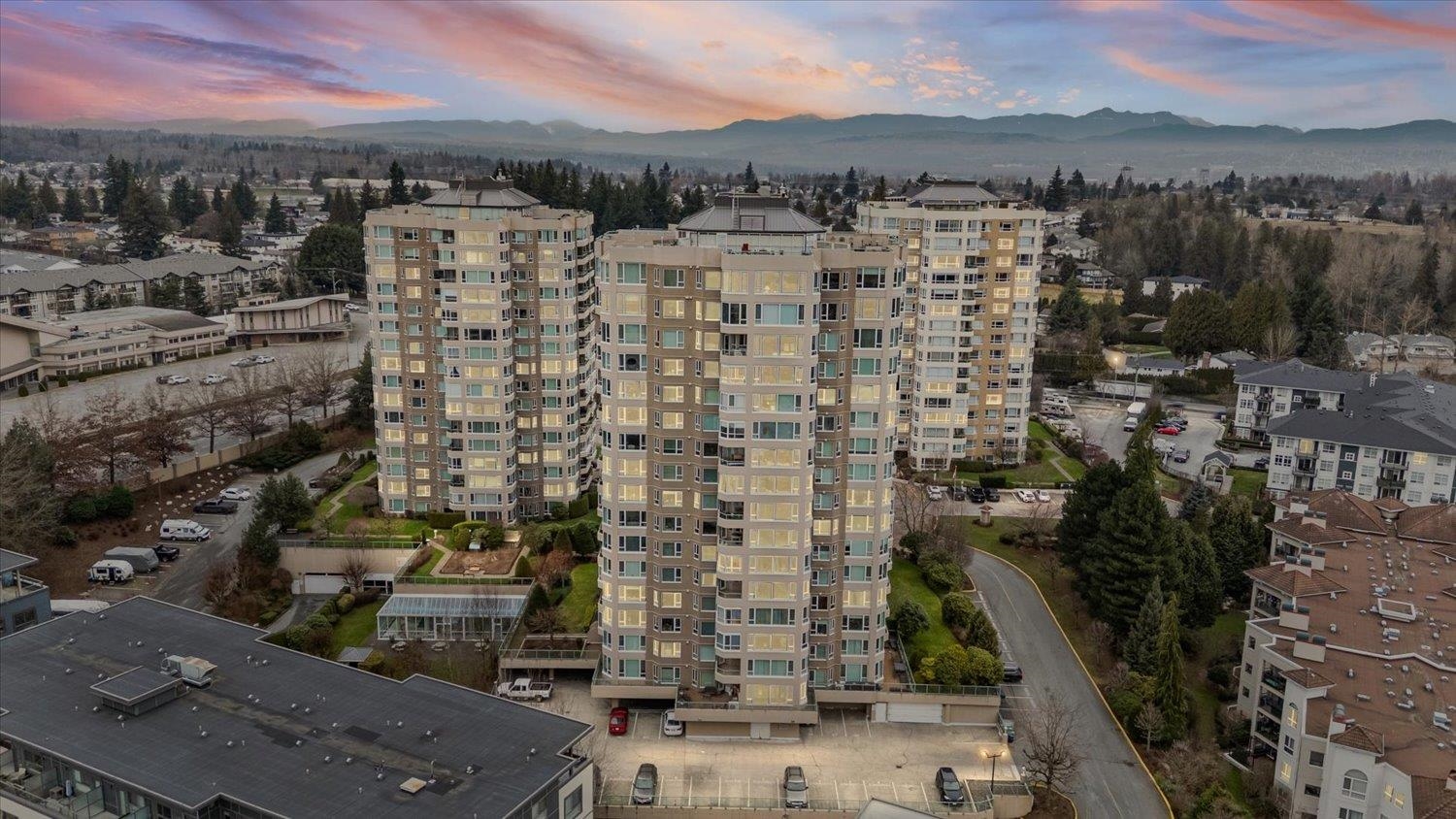 701 3170 GLADWIN ROAD, R3152342, BC,