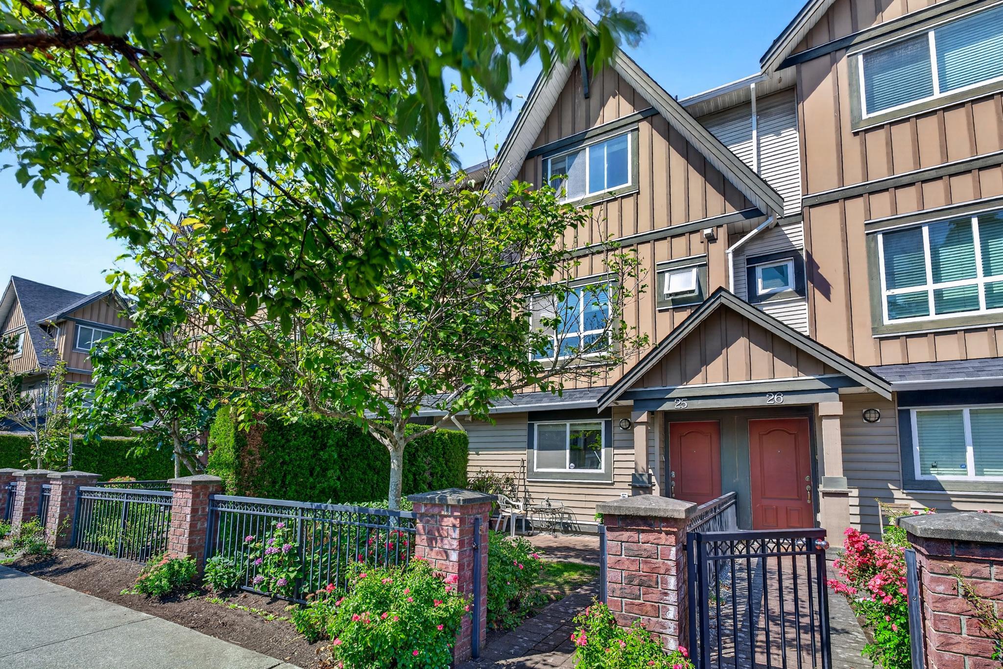 25 7393 TURNILL STREET, R3152352, BC,