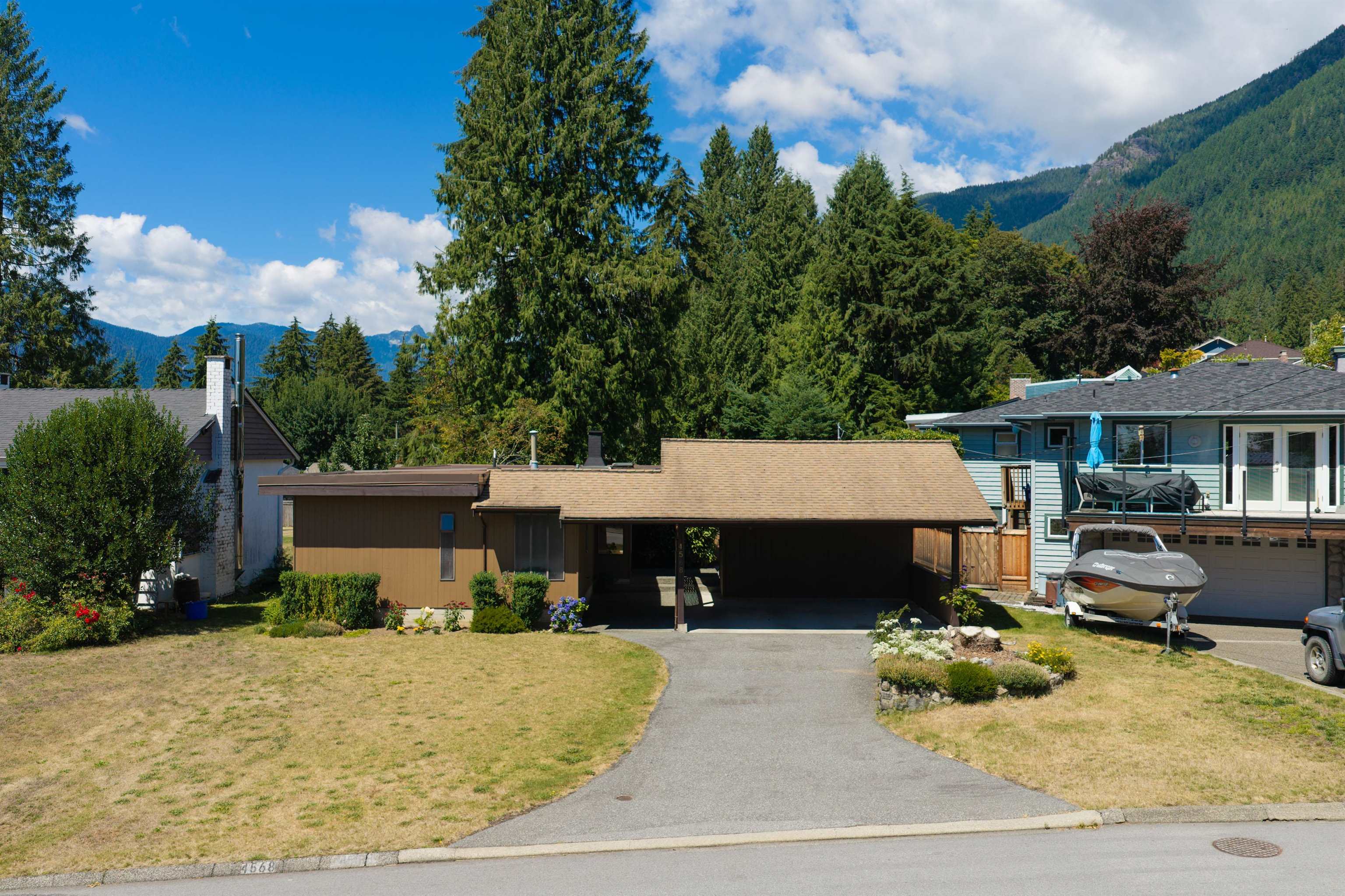 4568 MARINEVIEW CRESCENT, North Vancouver BC V7R 3P2, R3152371, BC,