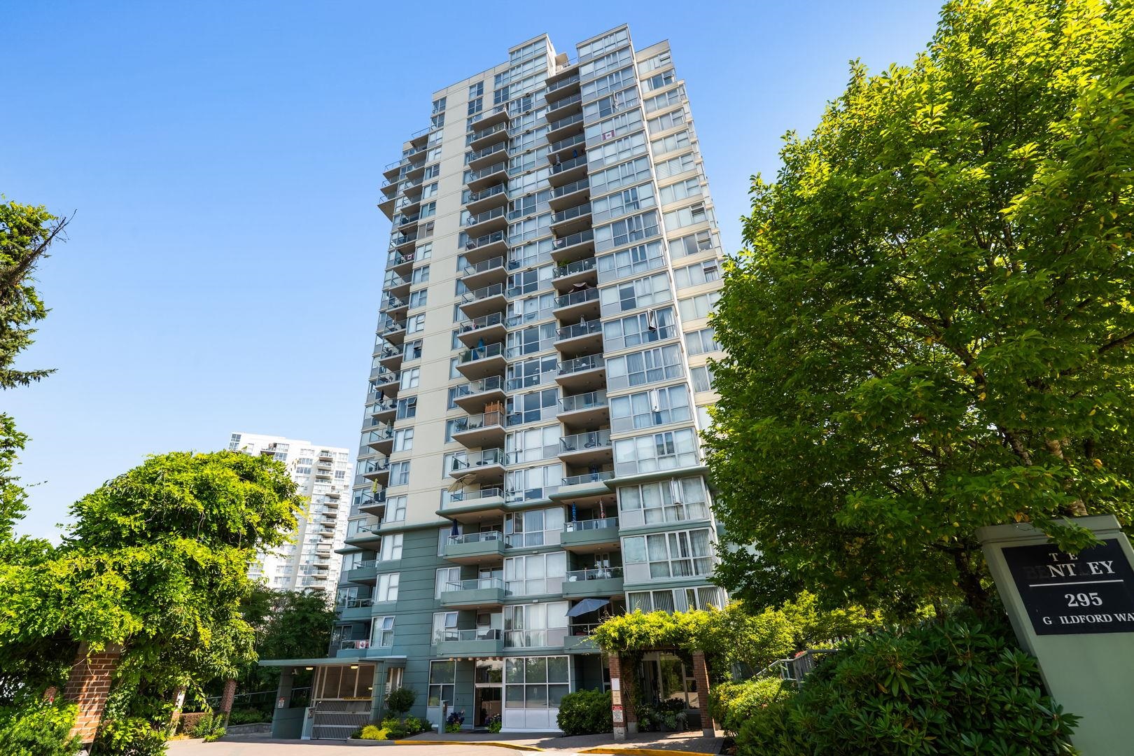 902 295 GUILDFORD WAY, R3152406, BC,