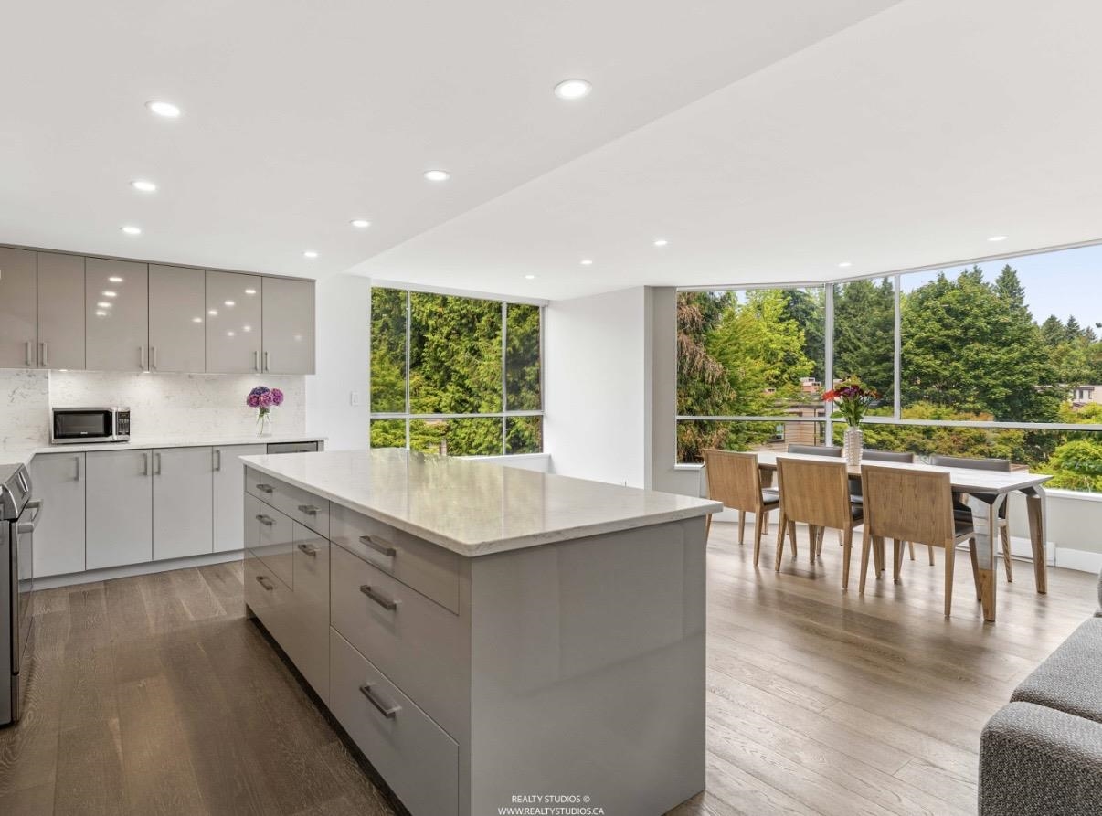201 2140 BRIAR AVENUE, R3152413, BC,