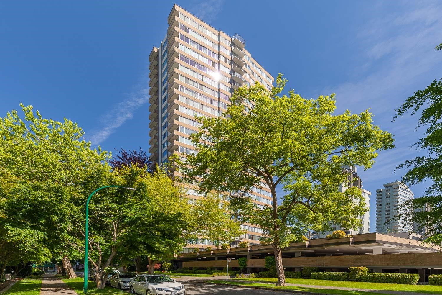 306 2055 PENDRELL STREET, R3152470, BC,