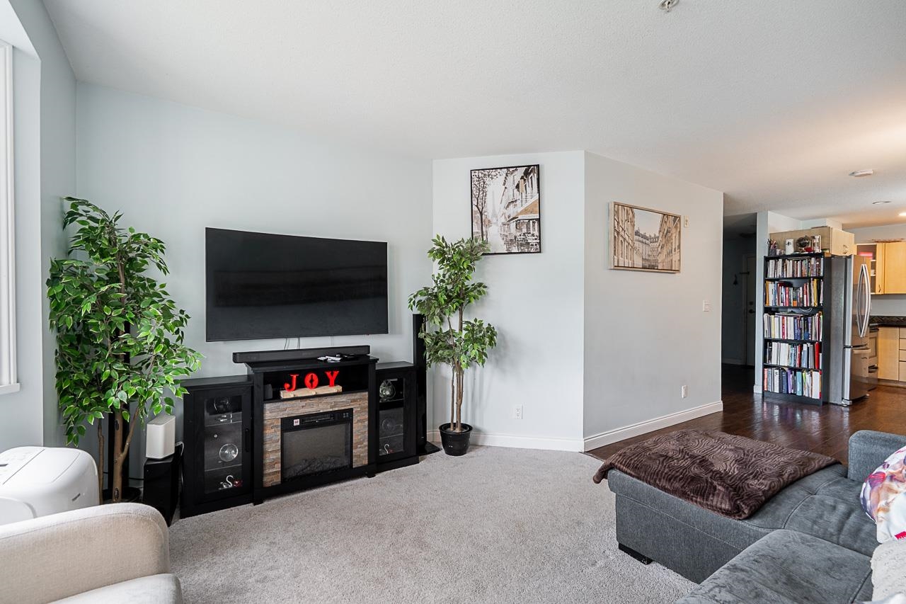 206 19774 56 AVENUE, R3152489, BC,
