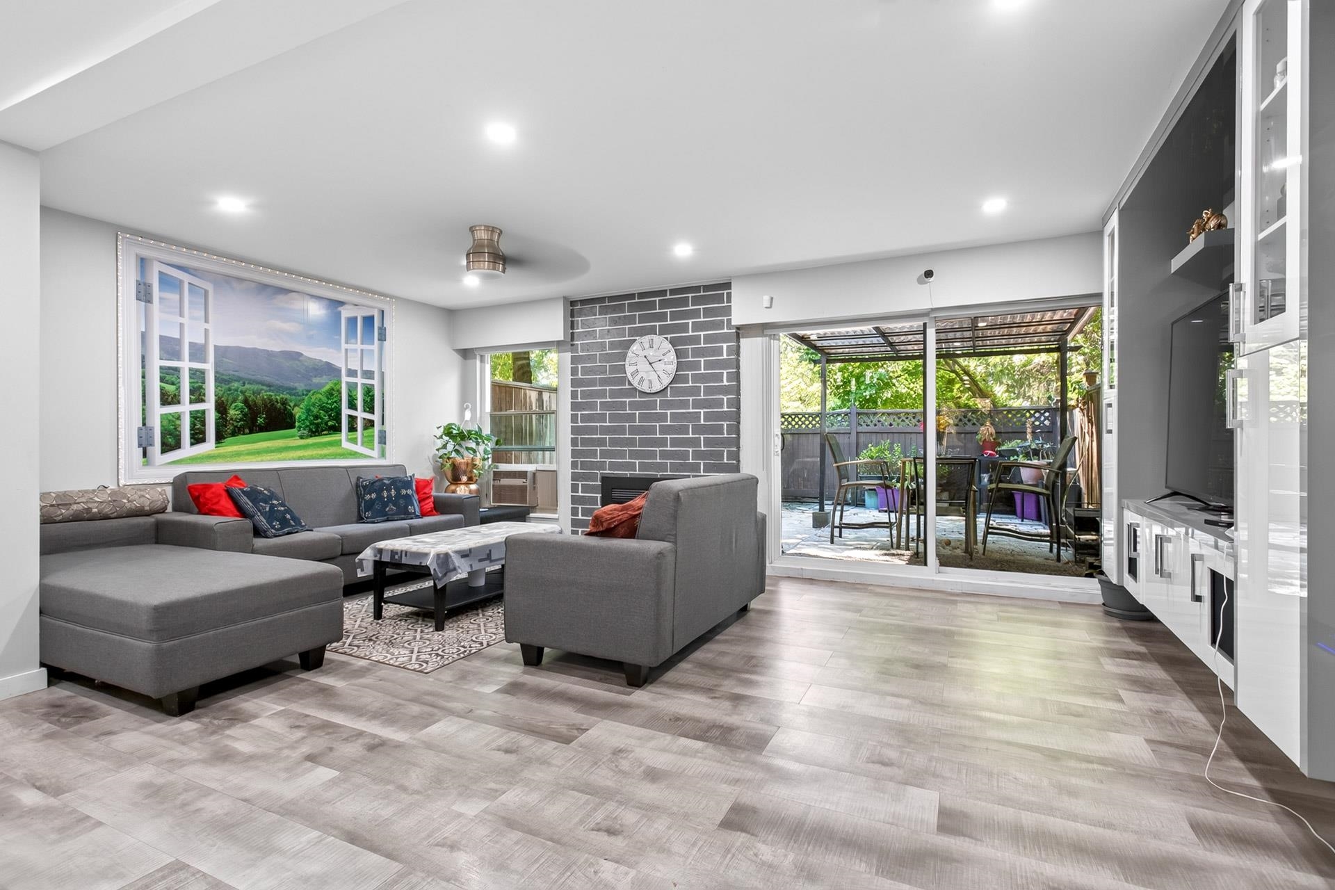 172 7452 138 STREET, R3152508, BC,