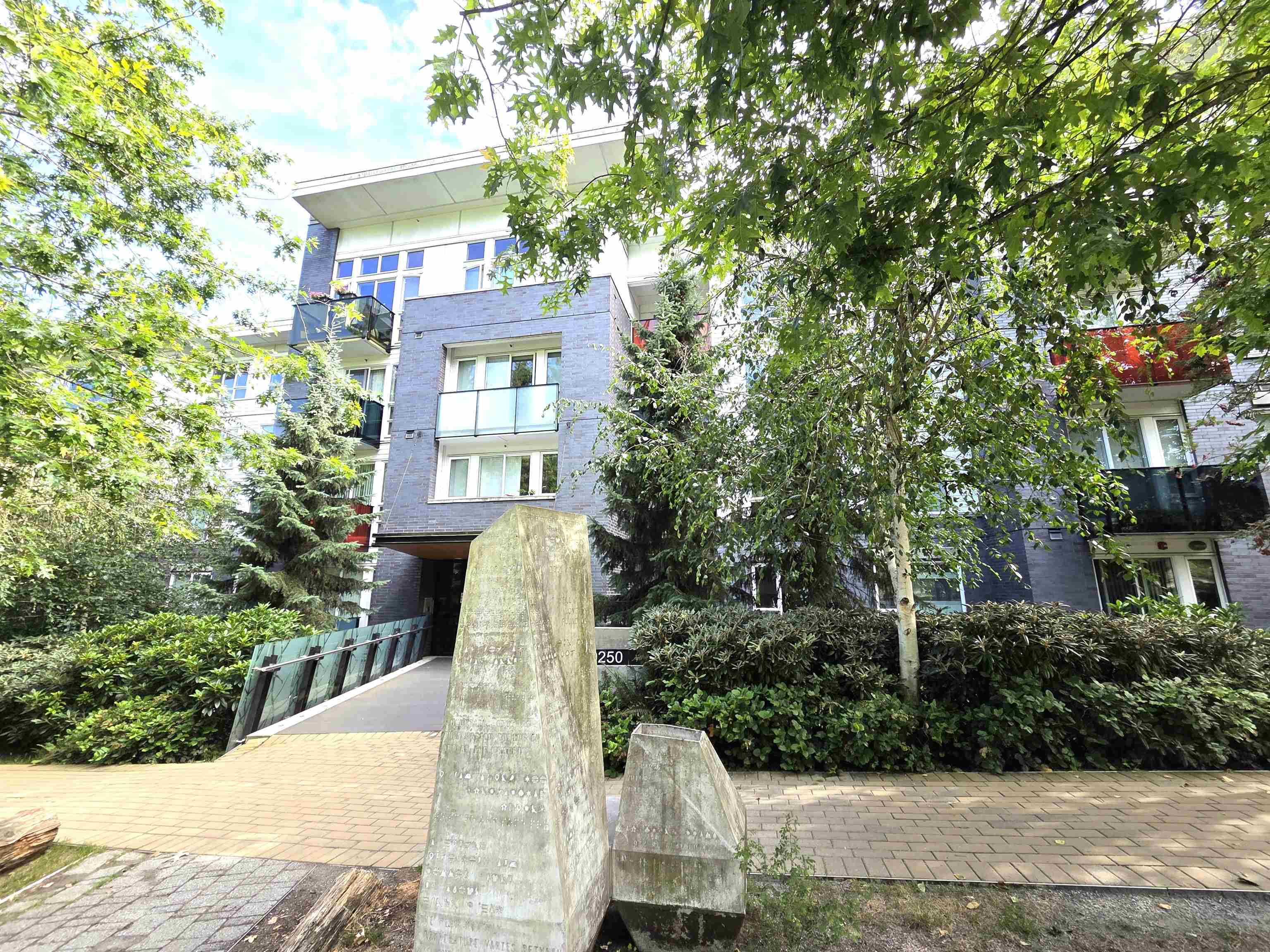 111 9250 UNIVERSITY HIGH STREET, R3152512, BC,