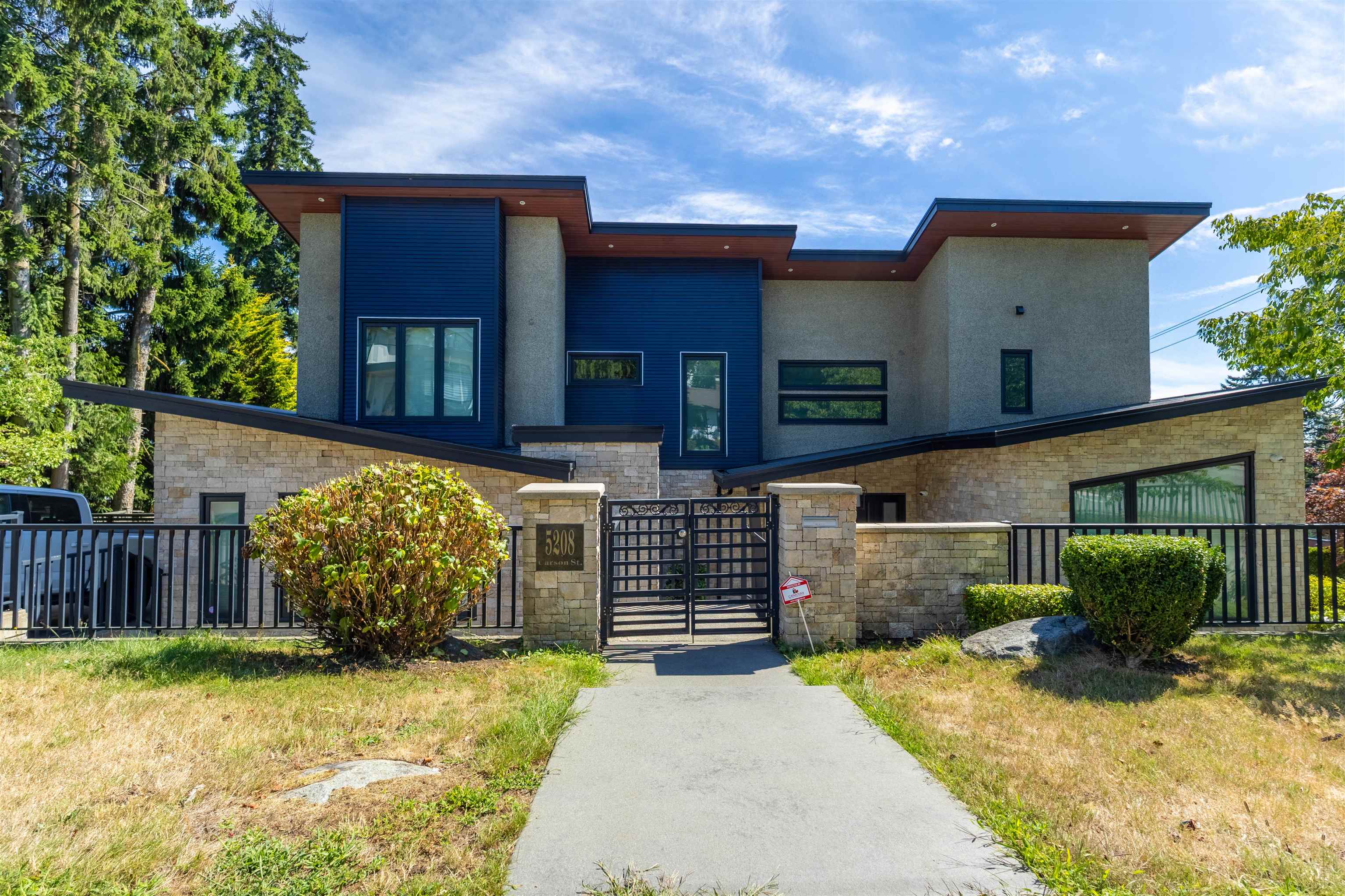 5208 CARSON STREET, Burnaby BC V5J 2Z2, R3152521, BC,