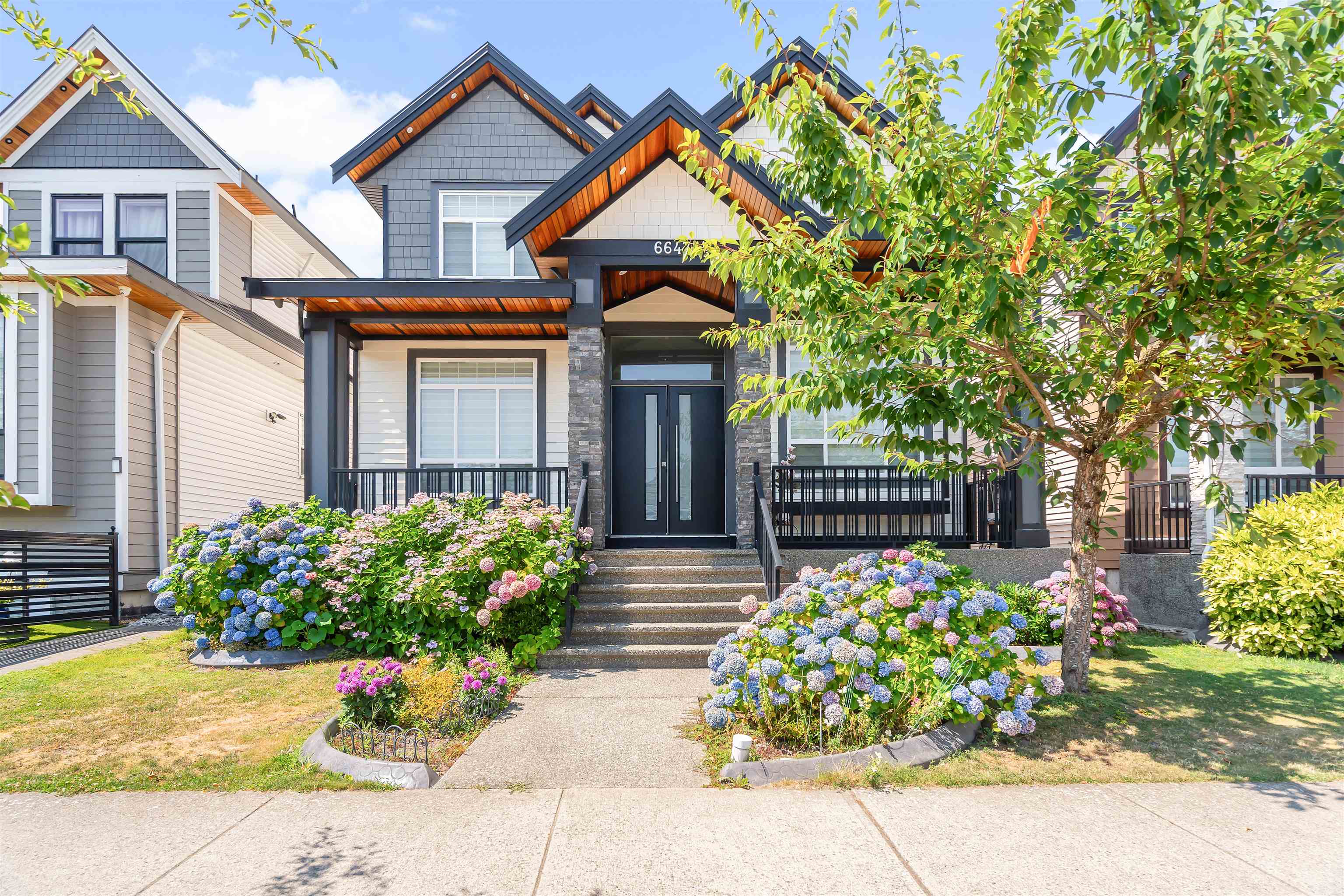 6647 121A STREET, Surrey BC V3W 0H8, R3152567, BC,
