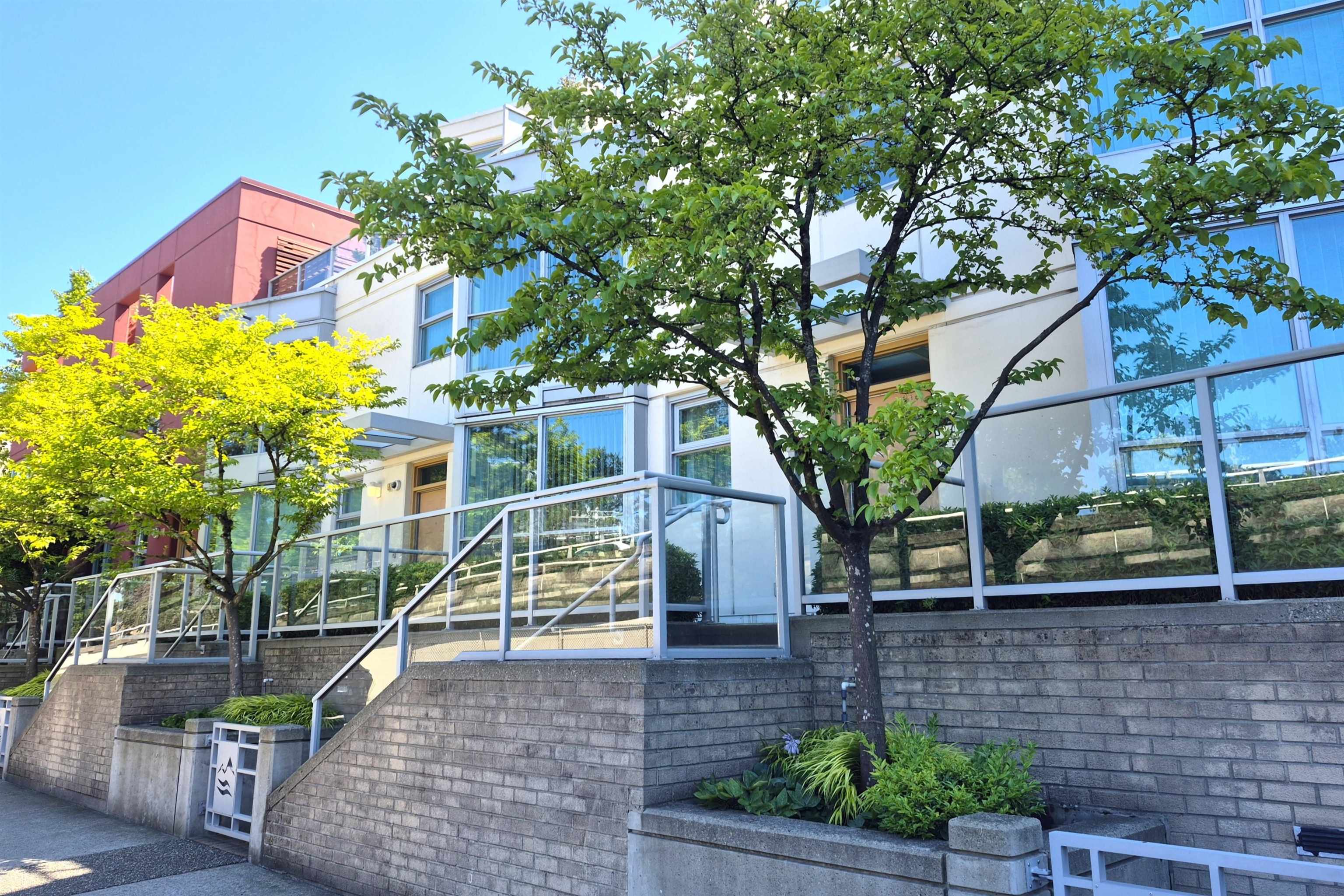 150 PRIOR STREET, Vancouver BC V6A 0A6, R3152651, BC,