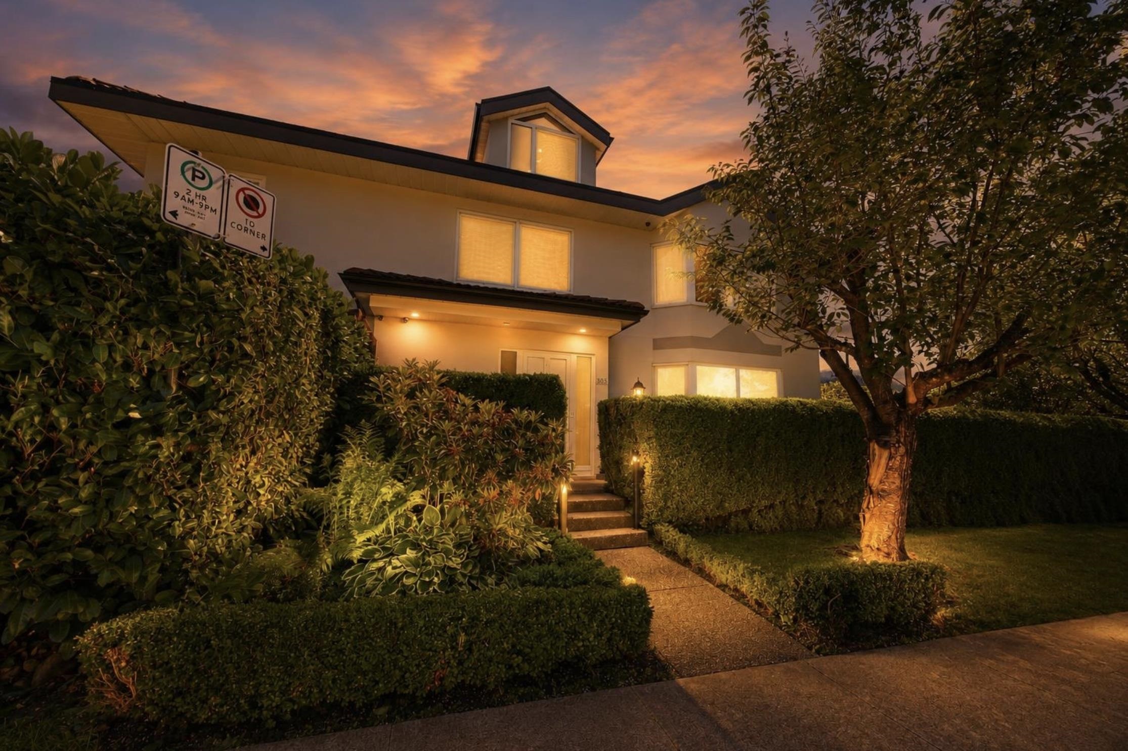 305 E 17TH STREET, North Vancouver BC V7L 2W1, R3152700, BC,