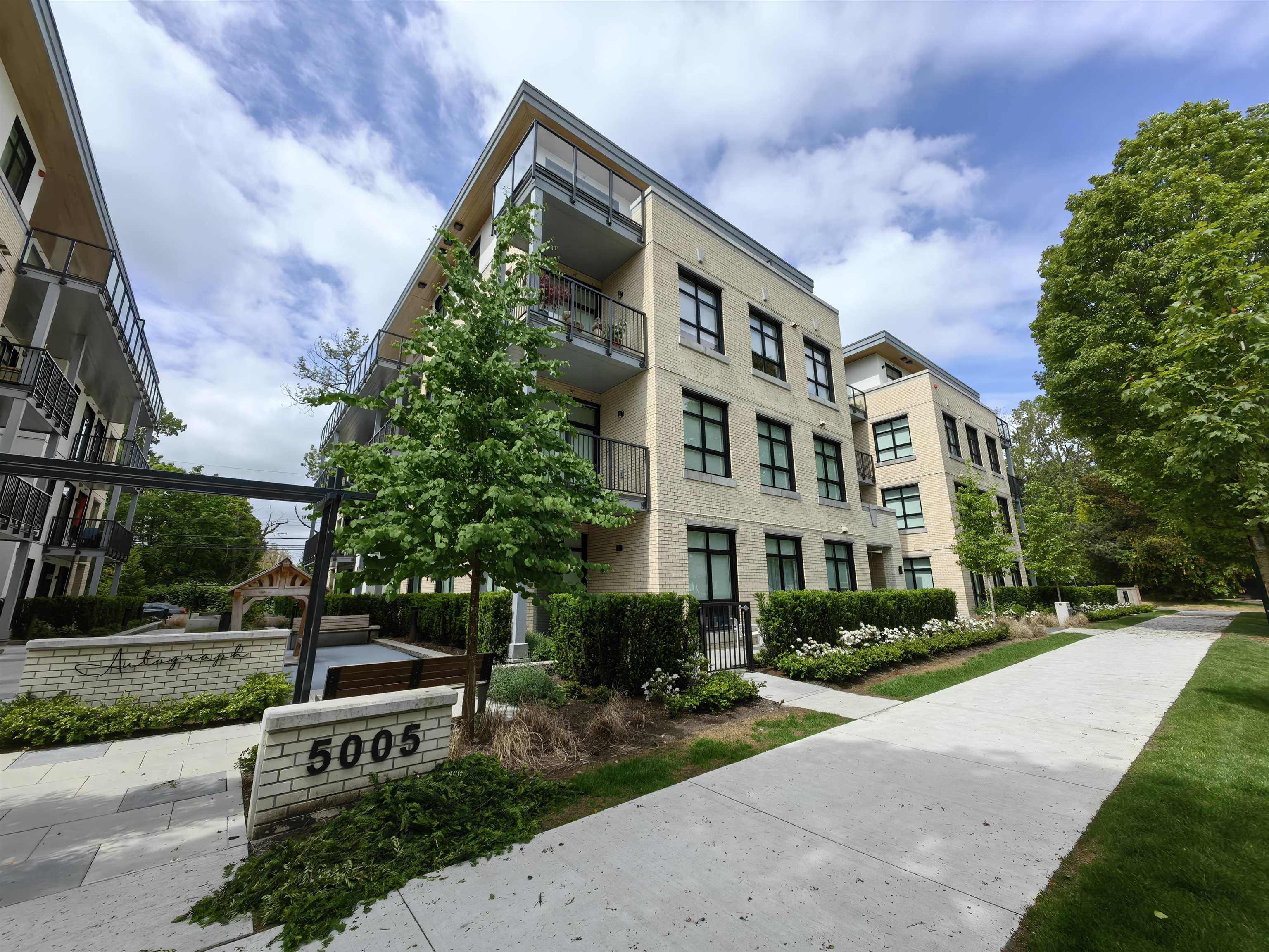 204 5005 ASH STREET, R3152715, BC,