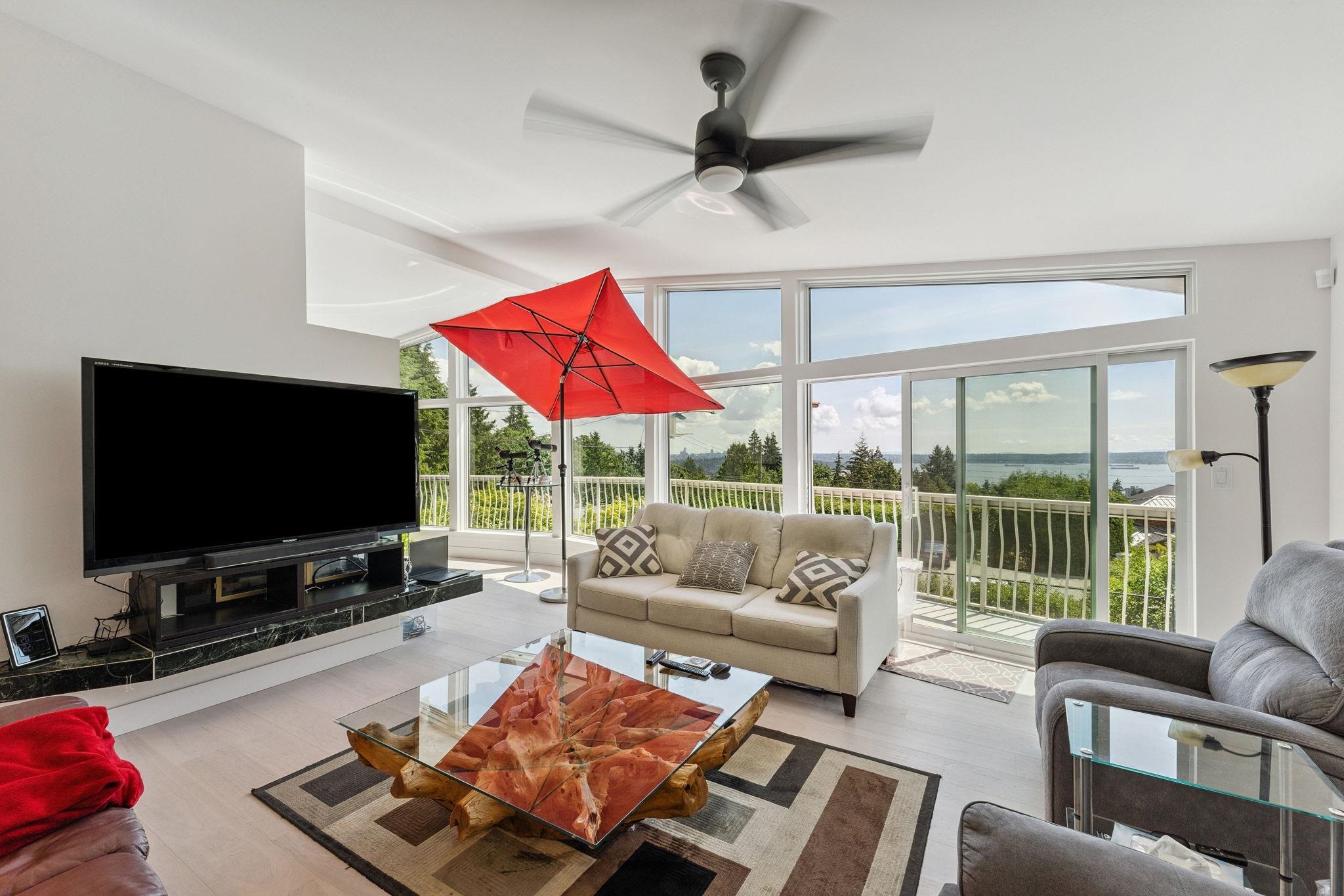 1725 ROSEBERY AVENUE, West Vancouver BC V7V 2Z5, R3152764, BC,