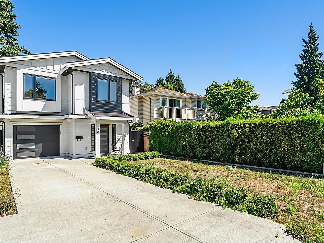 1324 W 15TH STREET, North Vancouver BC V7P 1N2, R3152796, BC,