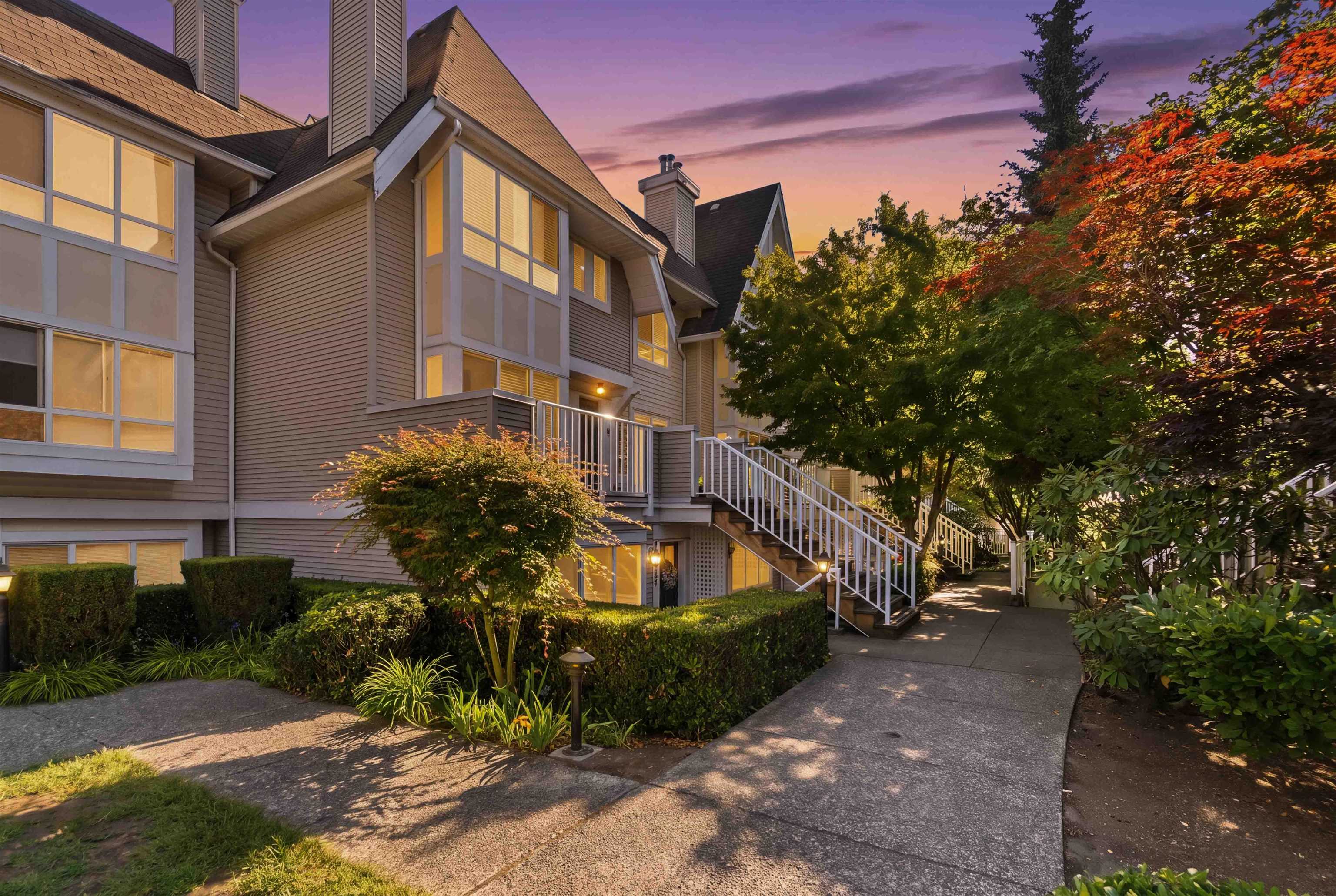 13 6577 SOUTHOAKS CRESCENT, R3152920, BC,