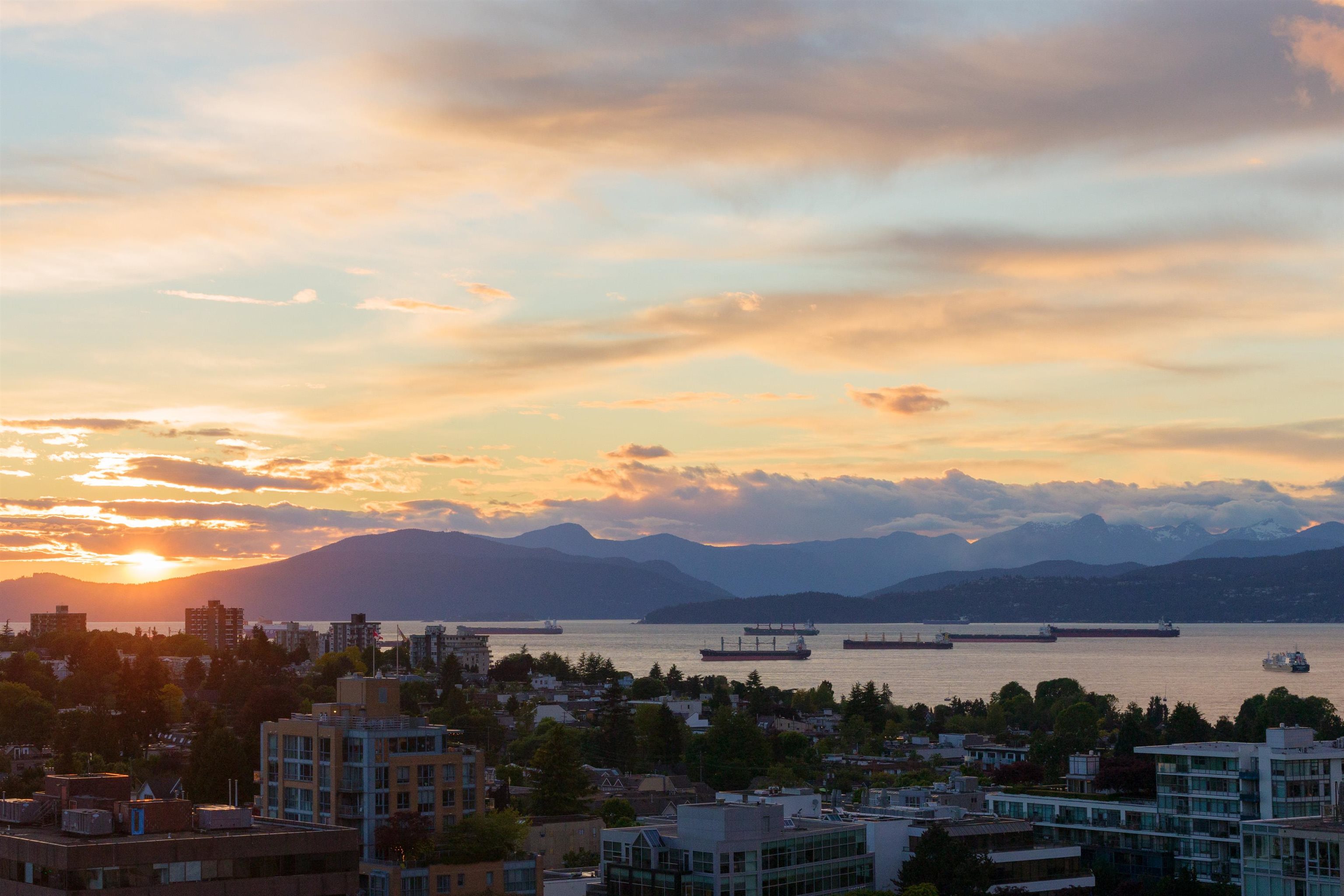 1201 1633 10TH AVENUE, R3152972, BC,